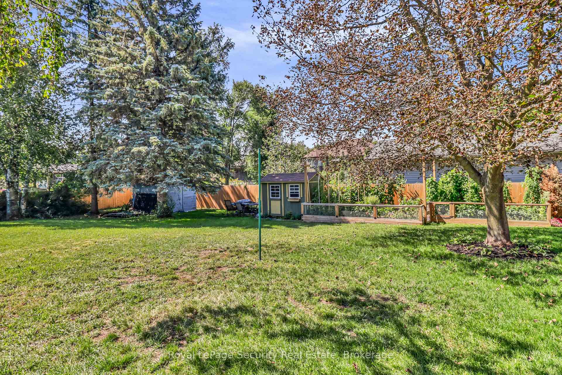 Photo 44 of 1045 Lebanon Drive, Innisfil, Alcona — HOMEH