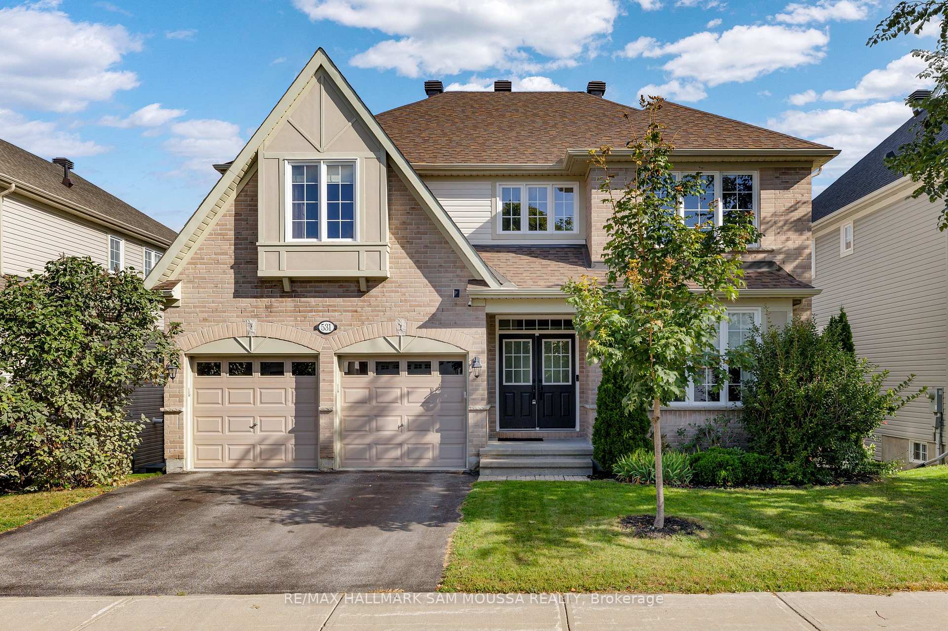 Photo 2 of 531 Dalewood Crescent, Ottawa, Stittsville (South) — HOMEH