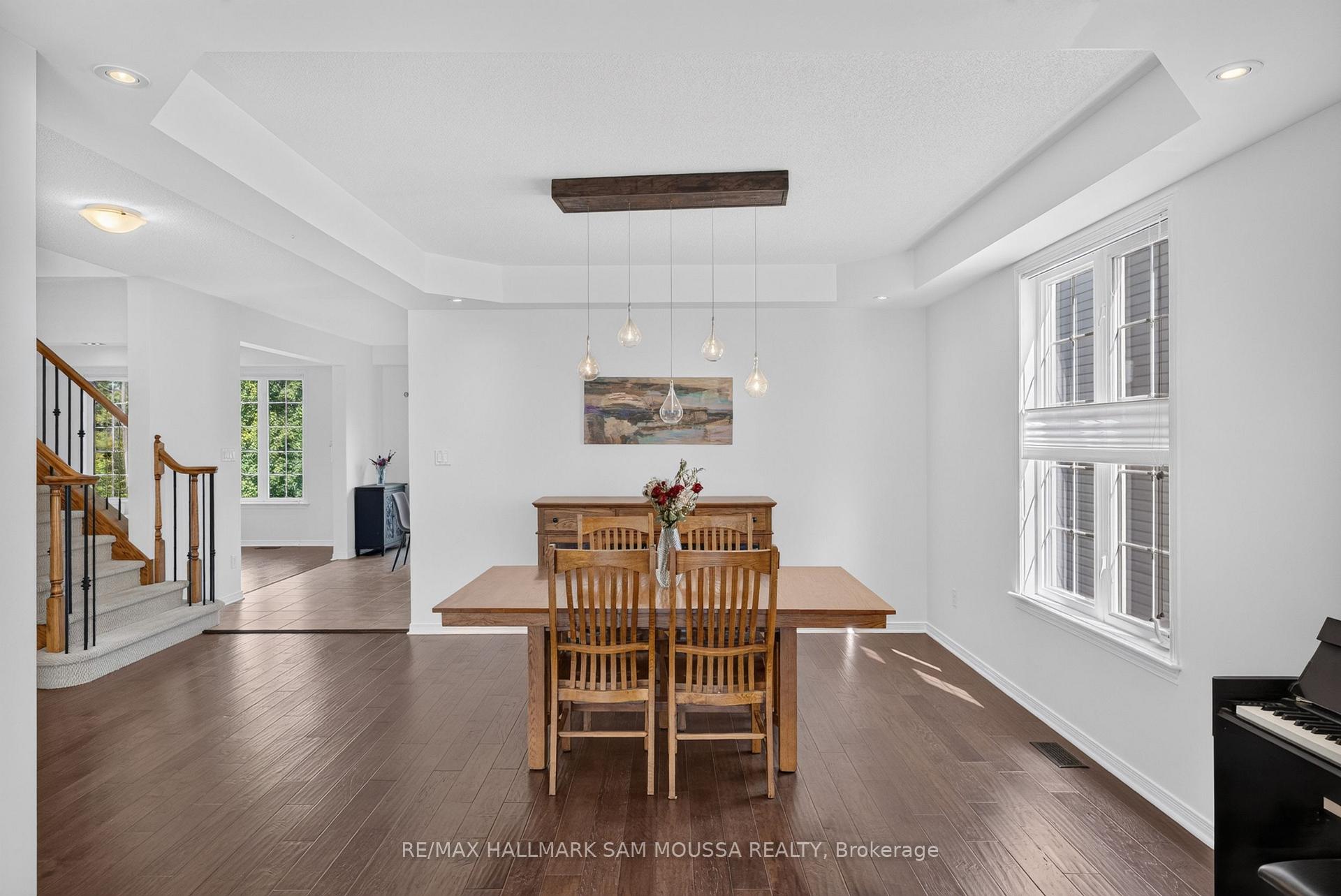 Photo 7 of 531 Dalewood Crescent, Ottawa, Stittsville (South) — HOMEH