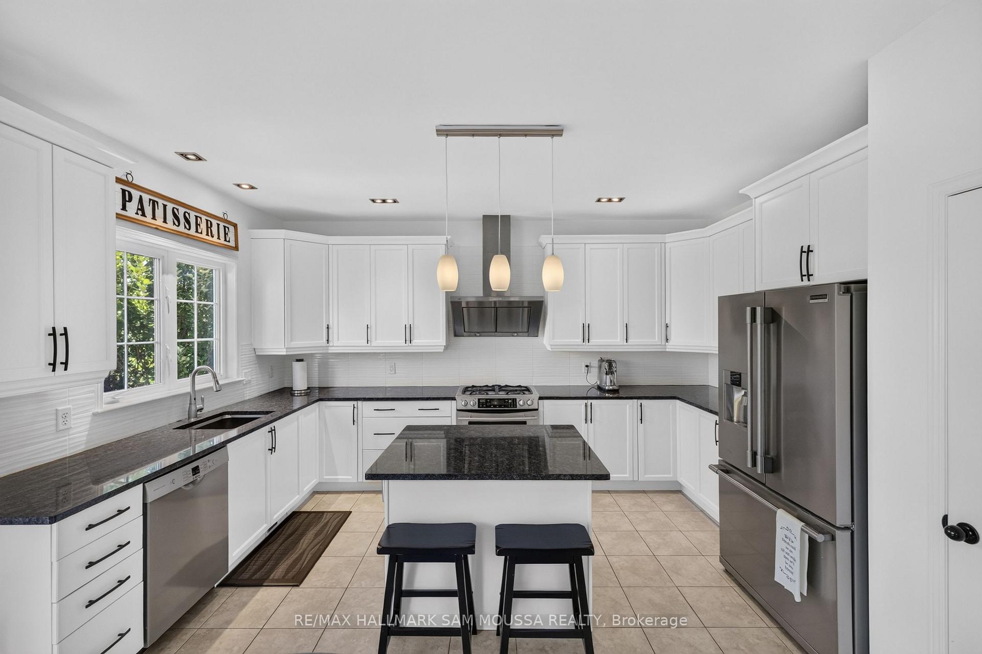 Photo 9 of 531 Dalewood Crescent, Ottawa, Stittsville (South) — HOMEH