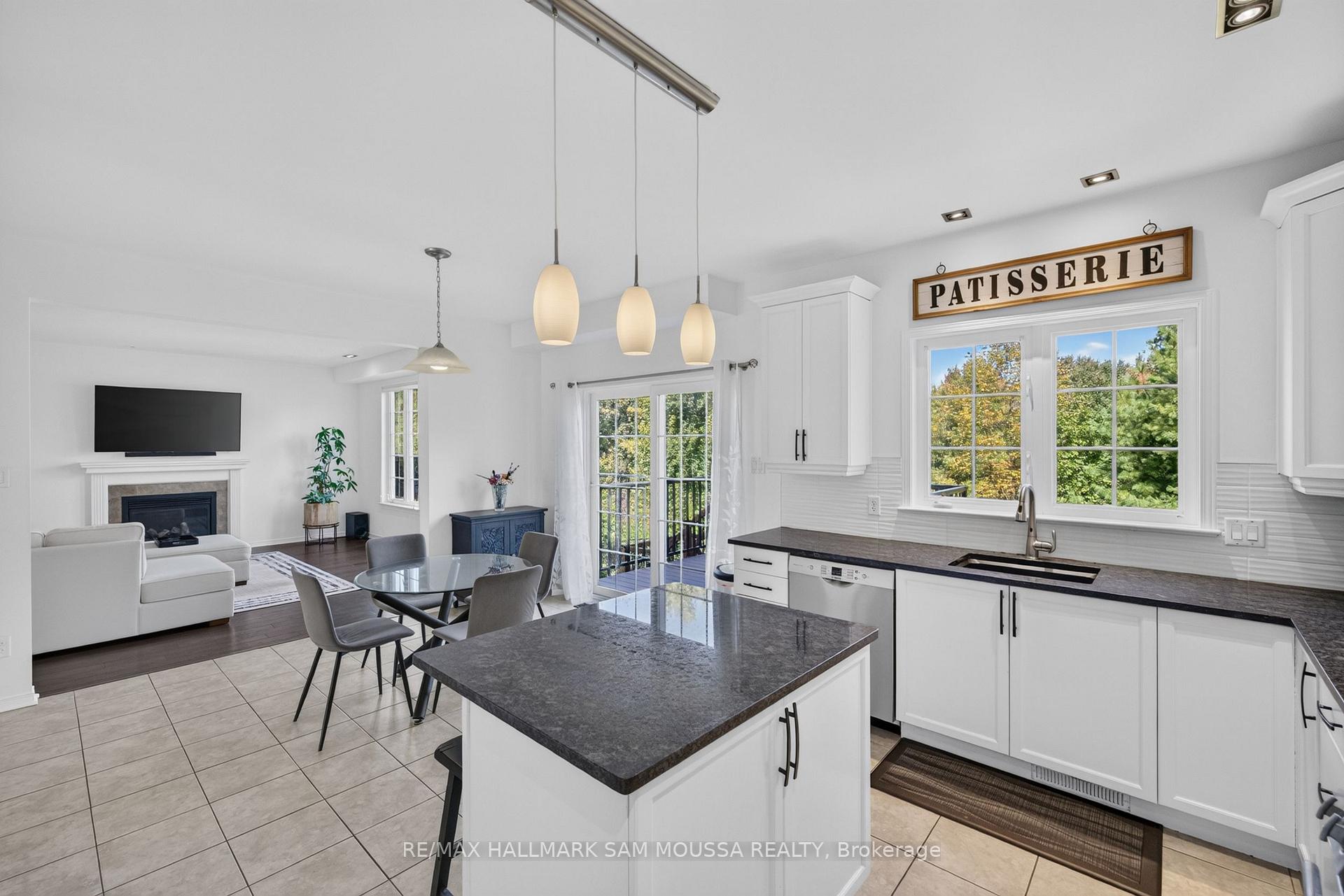Photo 10 of 531 Dalewood Crescent, Ottawa, Stittsville (South) — HOMEH