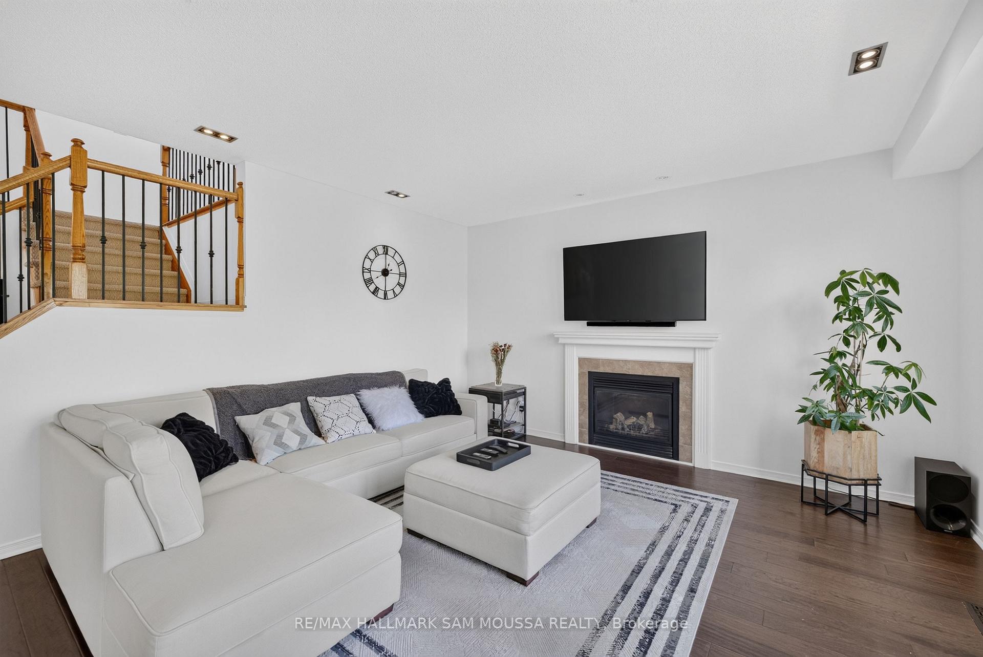 Photo 14 of 531 Dalewood Crescent, Ottawa, Stittsville (South) — HOMEH