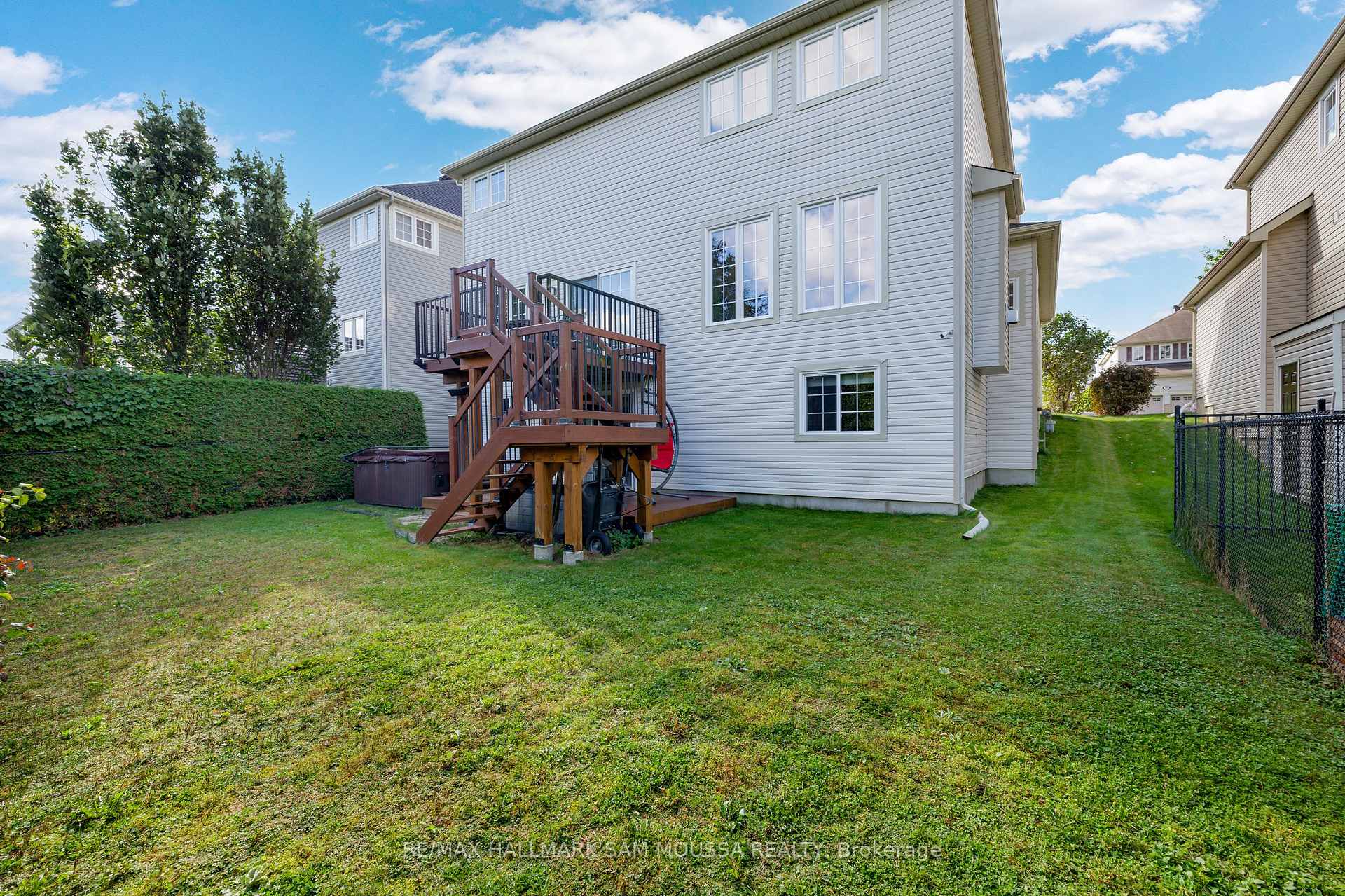 Photo 46 of 531 Dalewood Crescent, Ottawa, Stittsville (South) — HOMEH