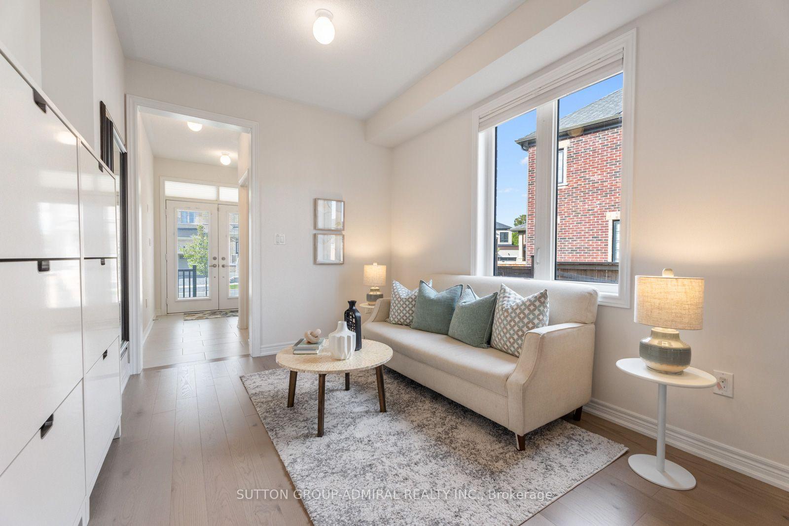 Photo 10 of 7 Priory Drive, Whitby, Rural Whitby — HOMEH