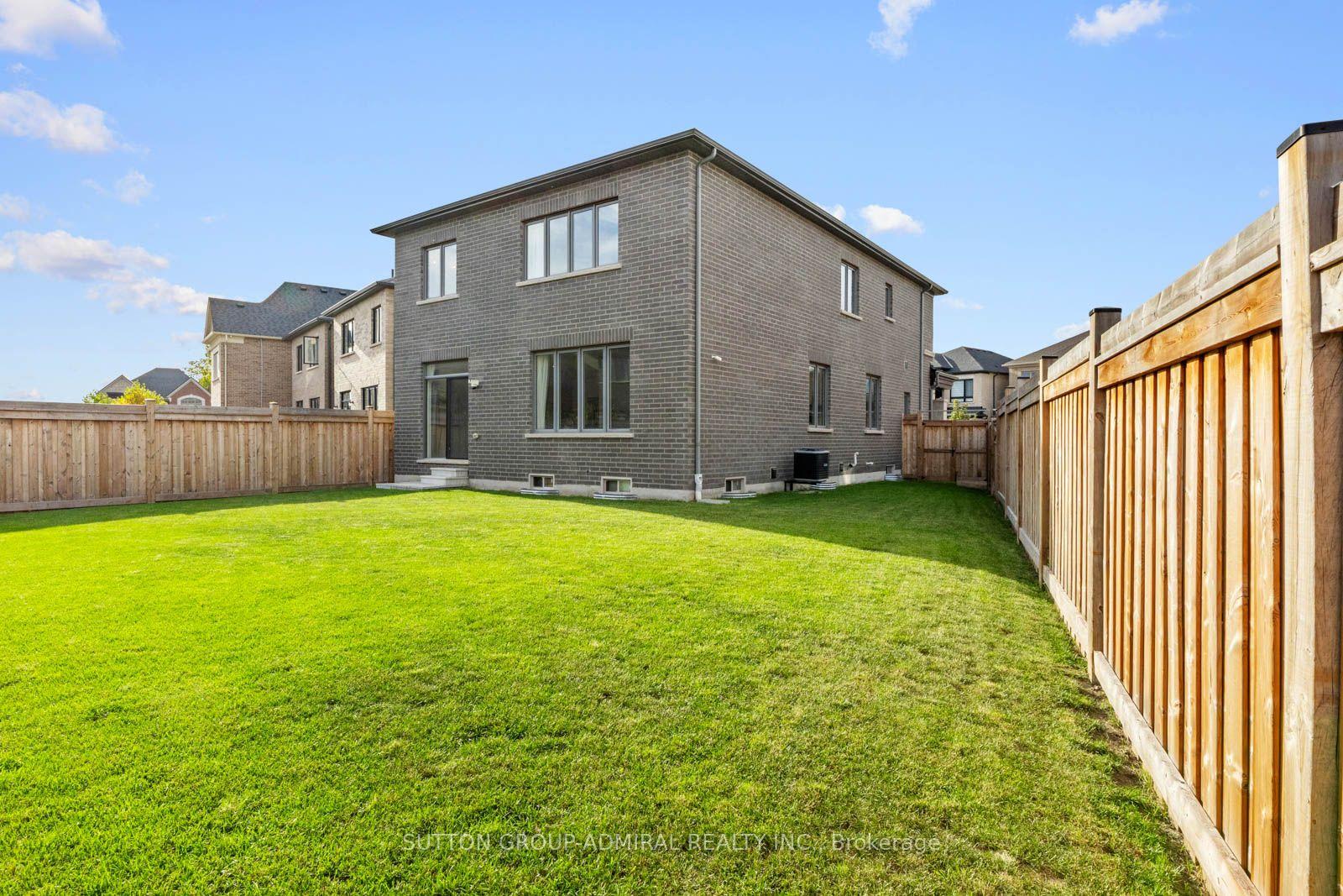 Photo 48 of 7 Priory Drive, Whitby, Rural Whitby — HOMEH