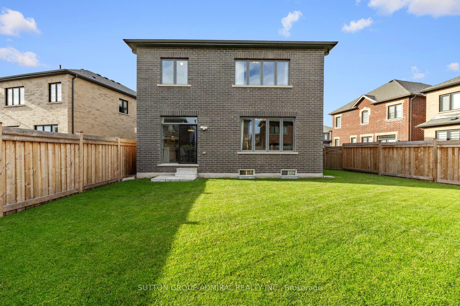 Photo 50 of 7 Priory Drive, Whitby, Rural Whitby — HOMEH