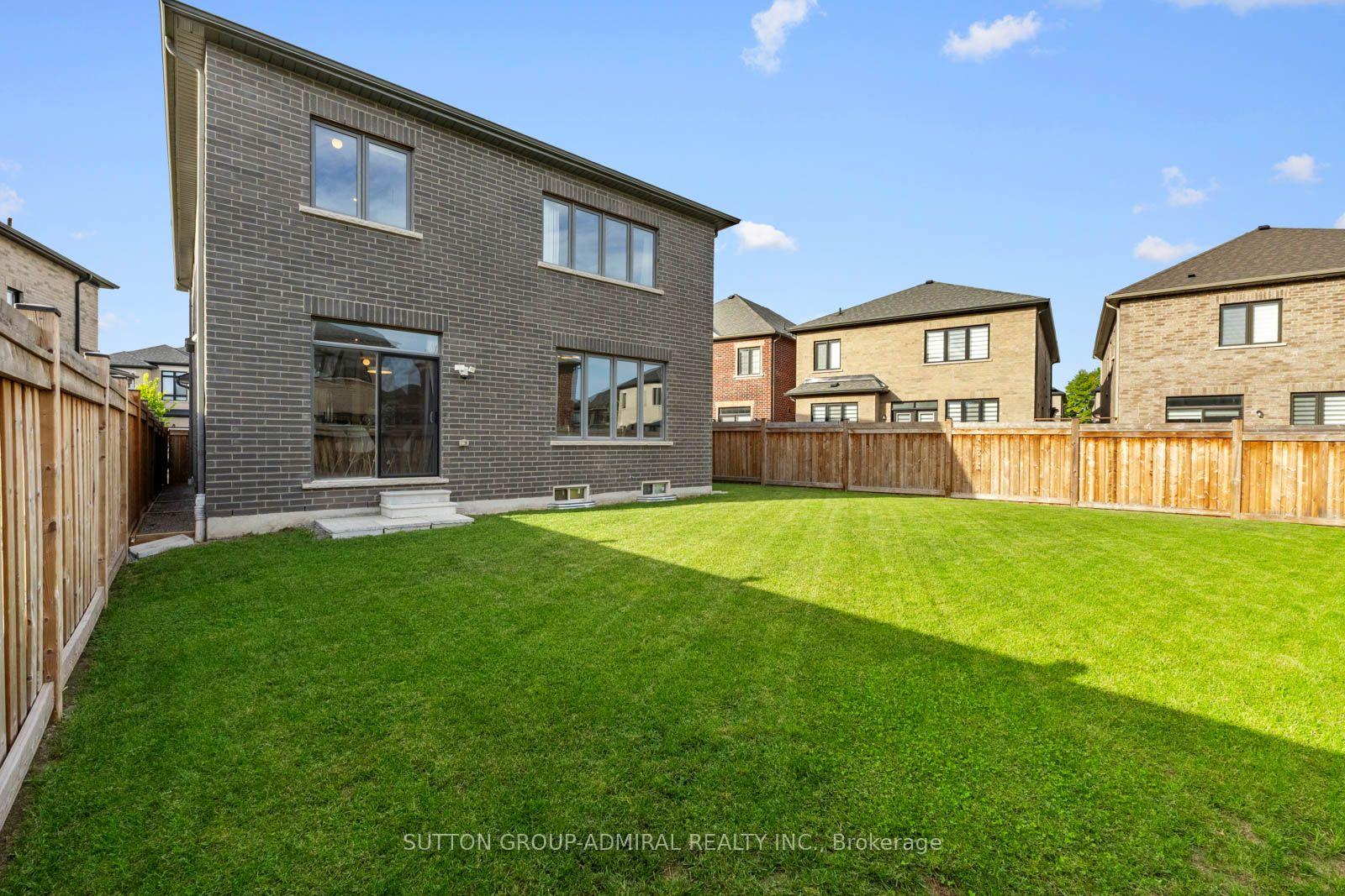 Photo 52 of 7 Priory Drive, Whitby, Rural Whitby — HOMEH