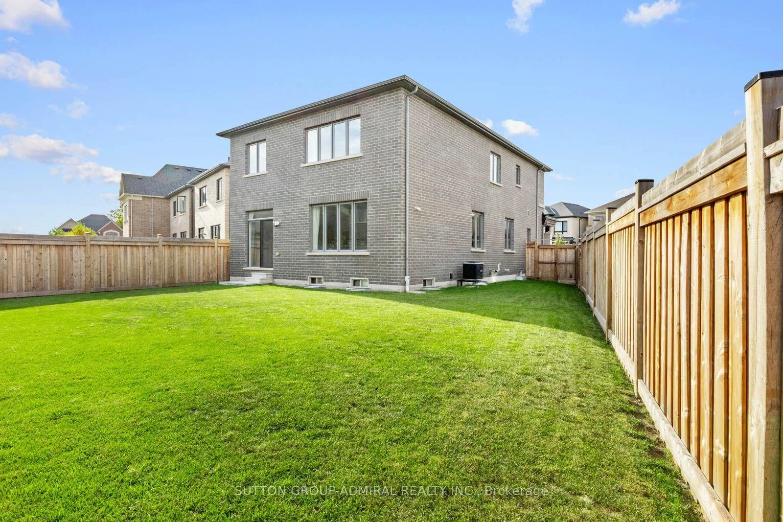 Photo 49 of 7 Priory Drive, Whitby, Rural Whitby — HOMEH