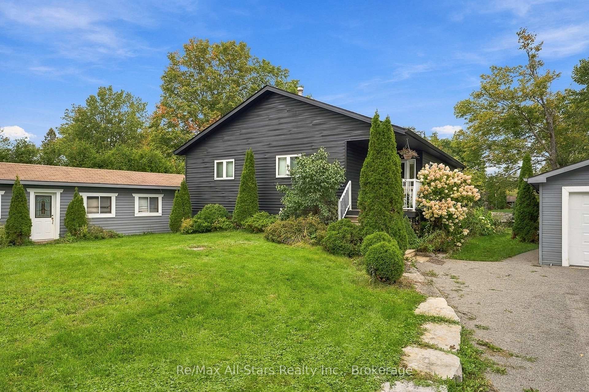 Photo 4 of 97 Cedarplank Road, Kawartha Lakes, Somerville — HOMEH
