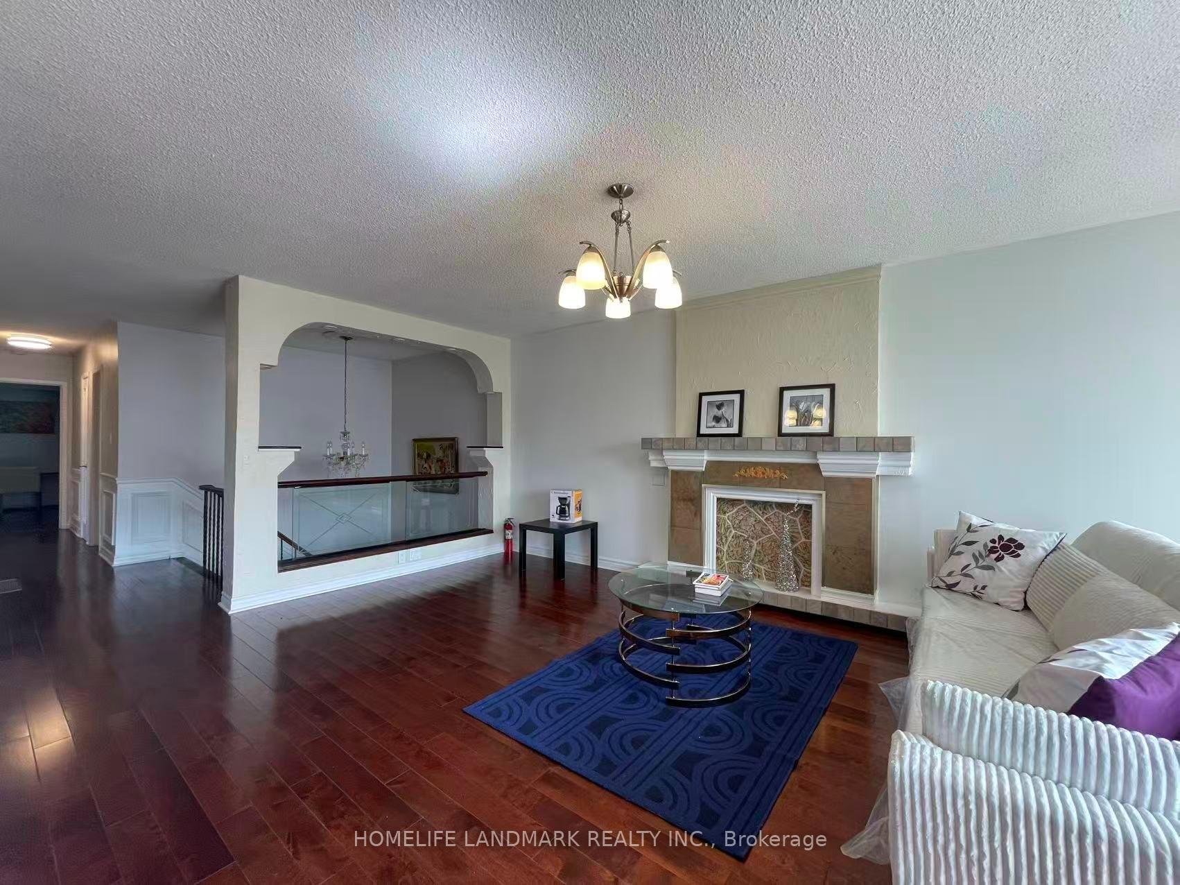 Photo 2 of Unit Upper, 12 Clancy Drive, North York, Don Valley Village — HOMEH