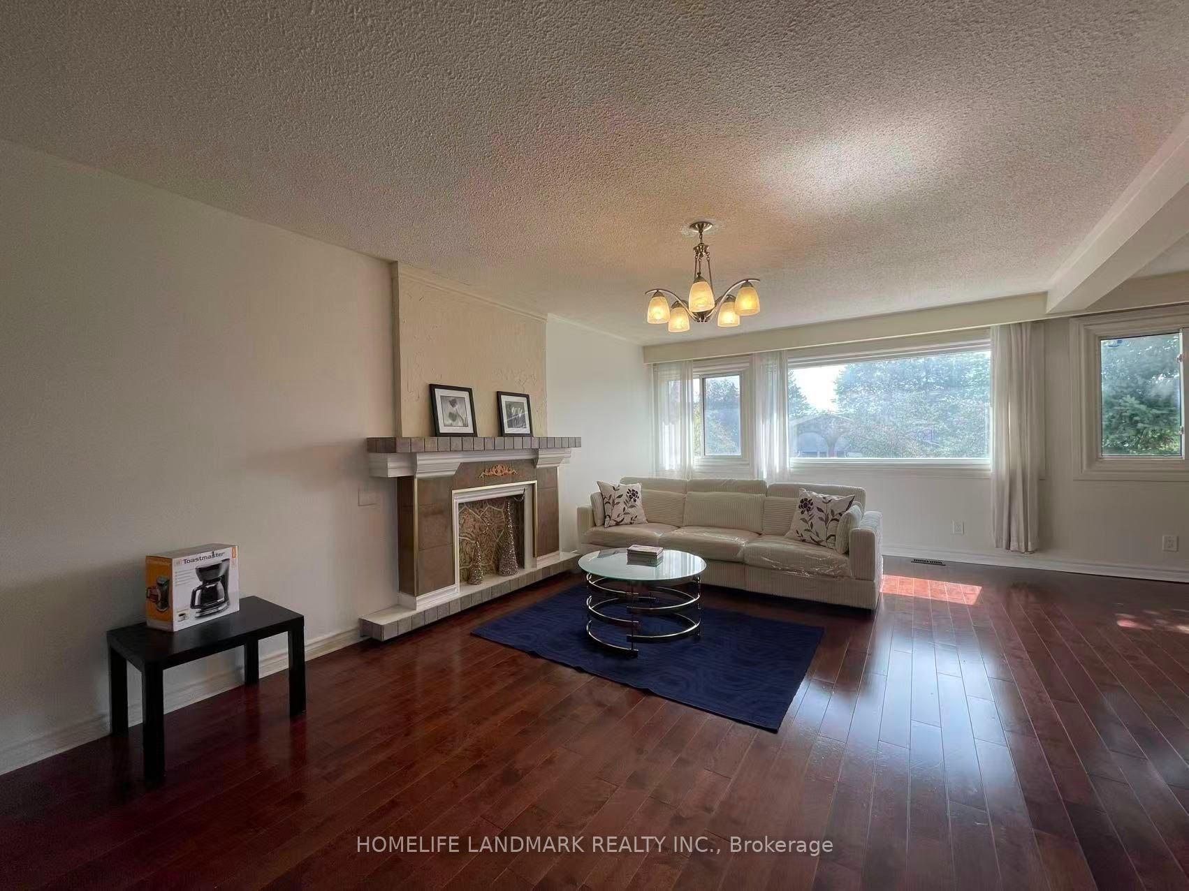 Photo 3 of Unit Upper, 12 Clancy Drive, North York, Don Valley Village — HOMEH