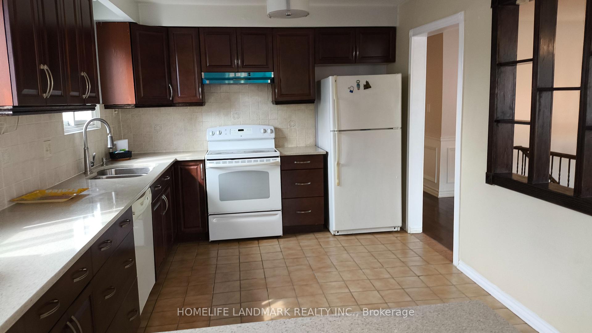 Photo 6 of Unit Upper, 12 Clancy Drive, North York, Don Valley Village — HOMEH