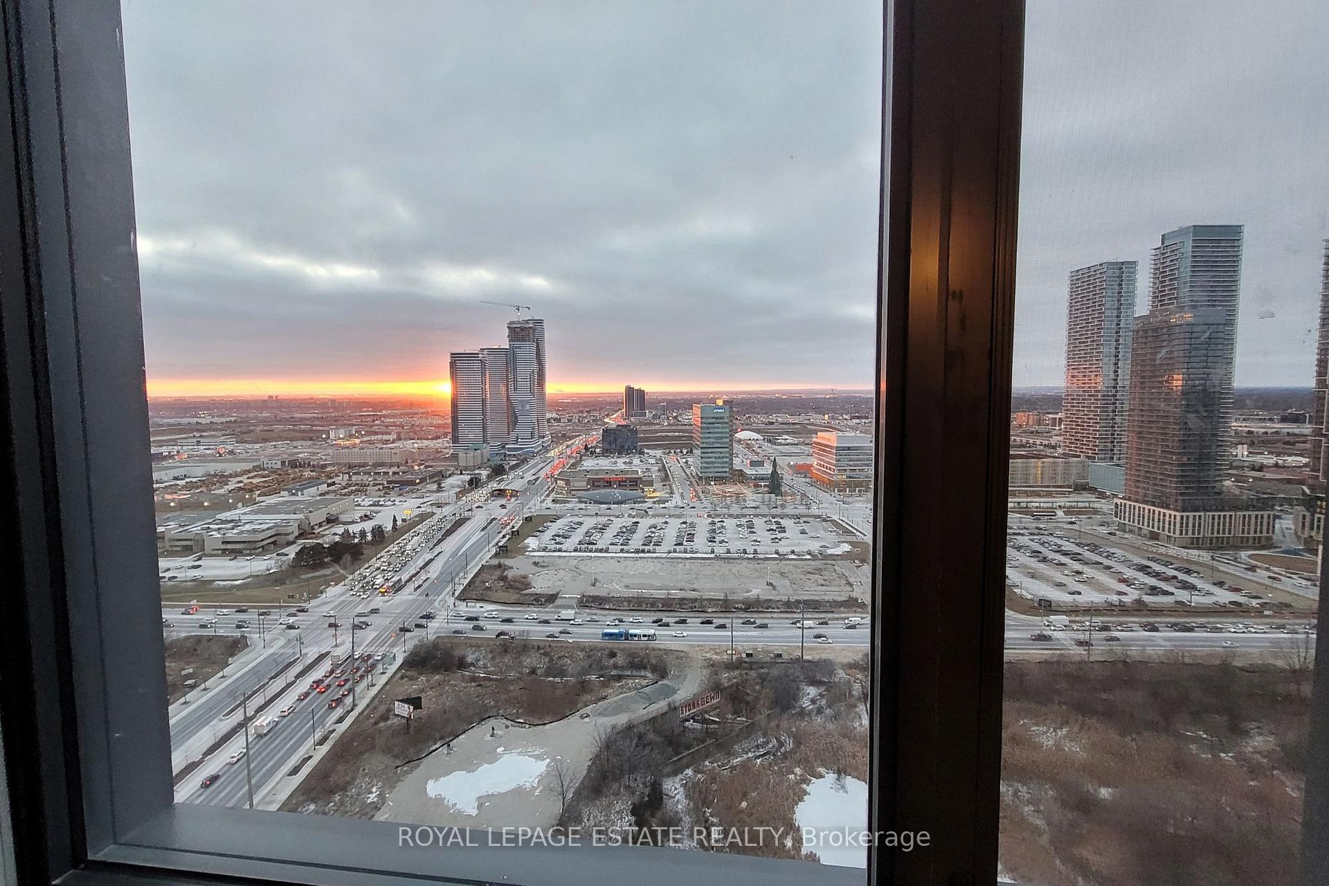 Photo 10 of Unit 2601, 2920 Highway 7, Vaughan, Concord — HOMEH