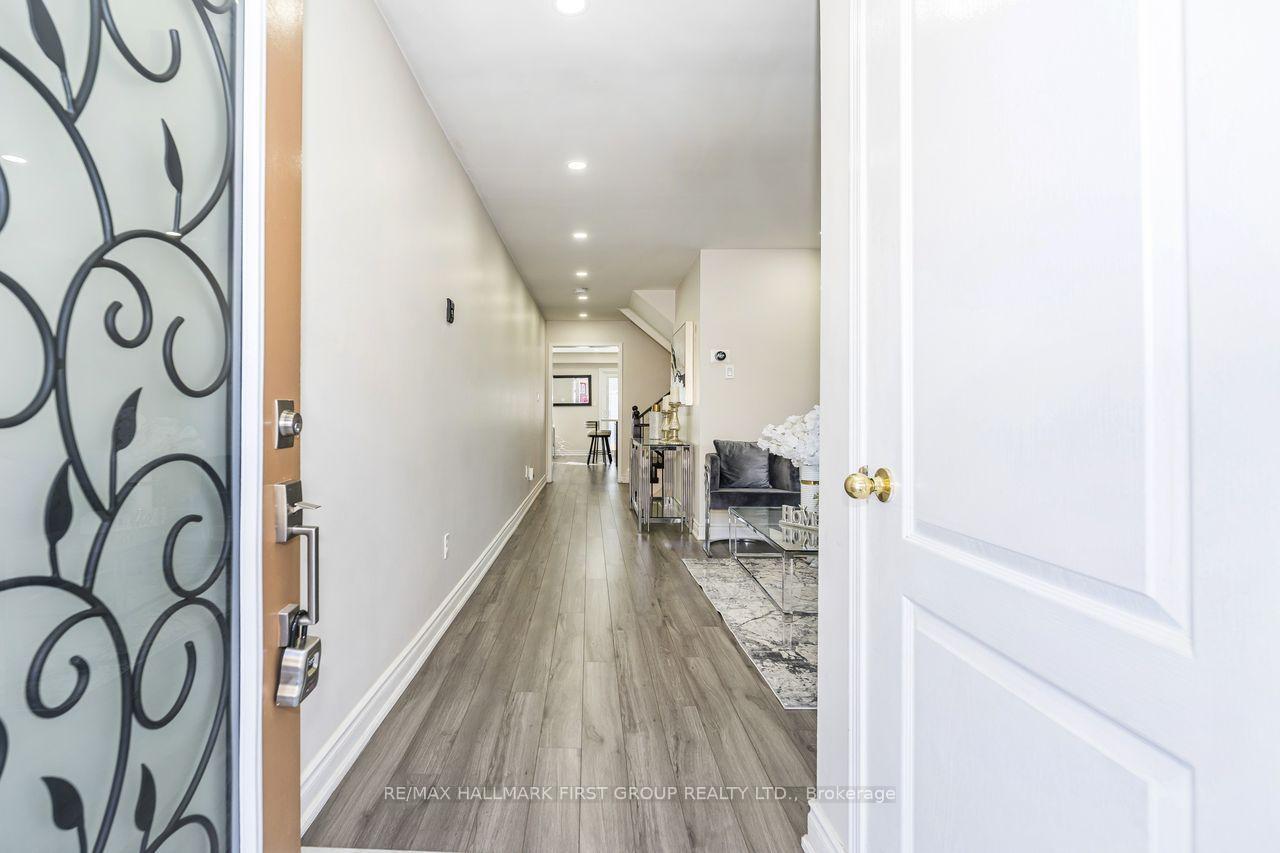 Photo 4 of 5 Cranston Avenue, Ajax, Northeast Ajax — HOMEH