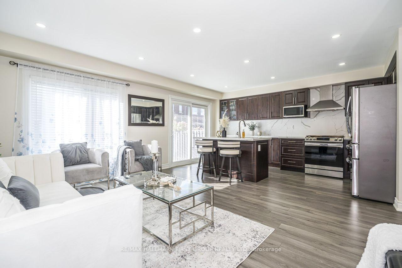 Photo 12 of 5 Cranston Avenue, Ajax, Northeast Ajax — HOMEH
