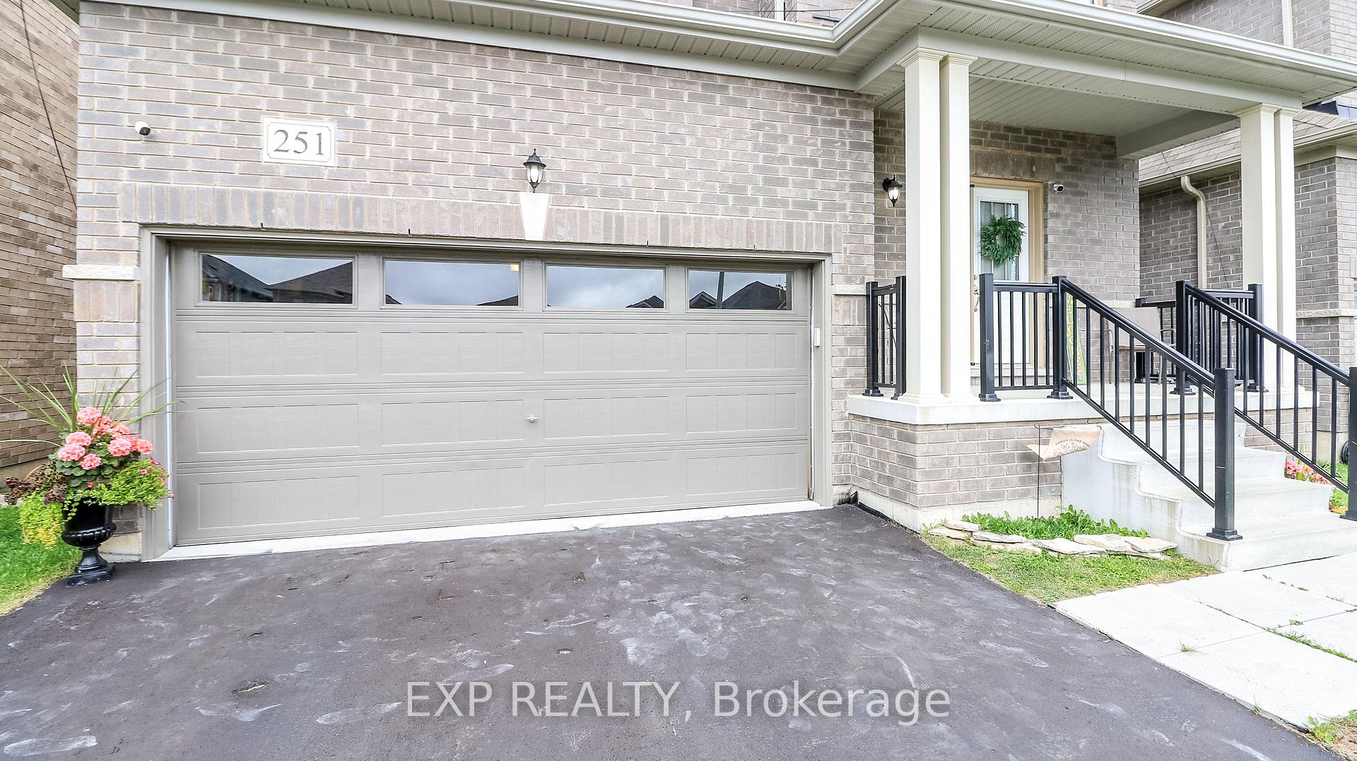 Photo 4 of 251 Ridley Crescent, Southgate — HOMEH