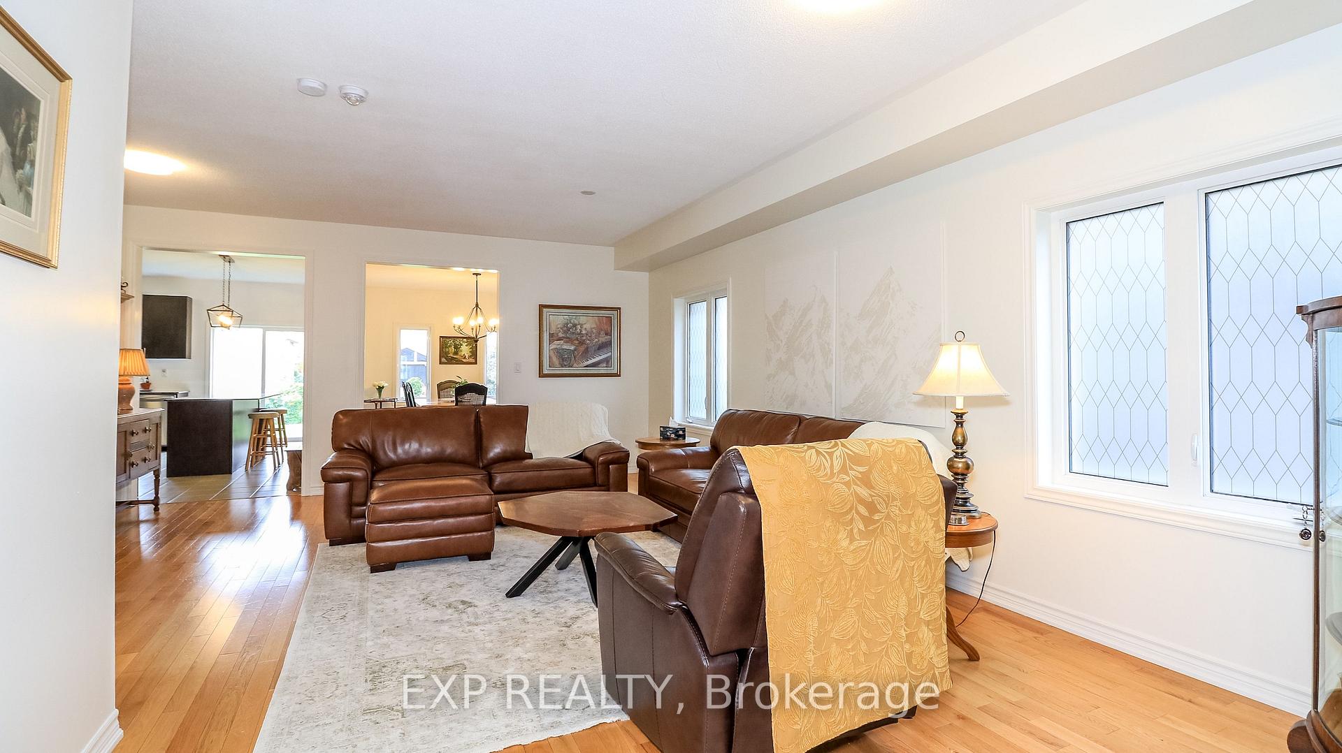 Photo 9 of 251 Ridley Crescent, Southgate — HOMEH