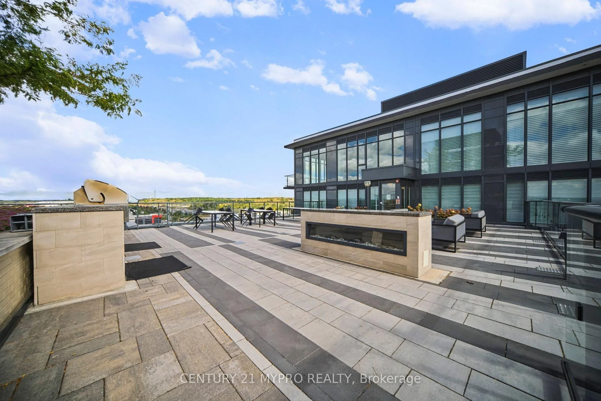 Photo 30 of Unit 713, 100 Eagle Rock Way, Vaughan, Rural Vaughan — HOMEH