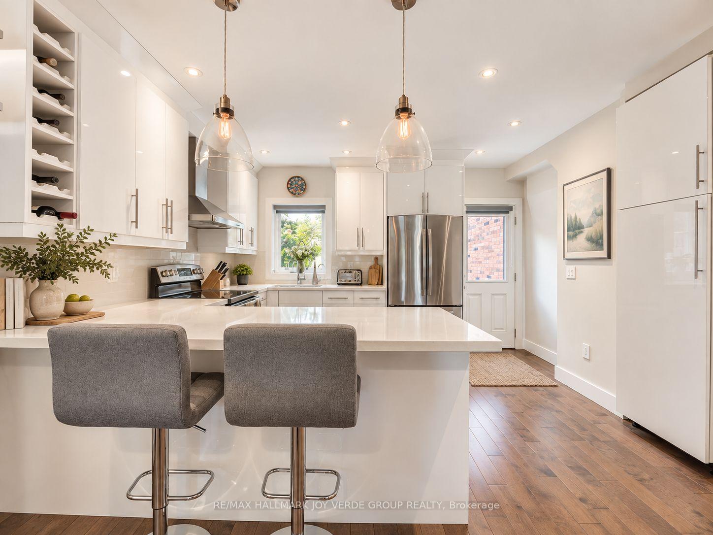 Photo 8 of 460 Davisville Avenue, Toronto, Mount Pleasant East — HOMEH
