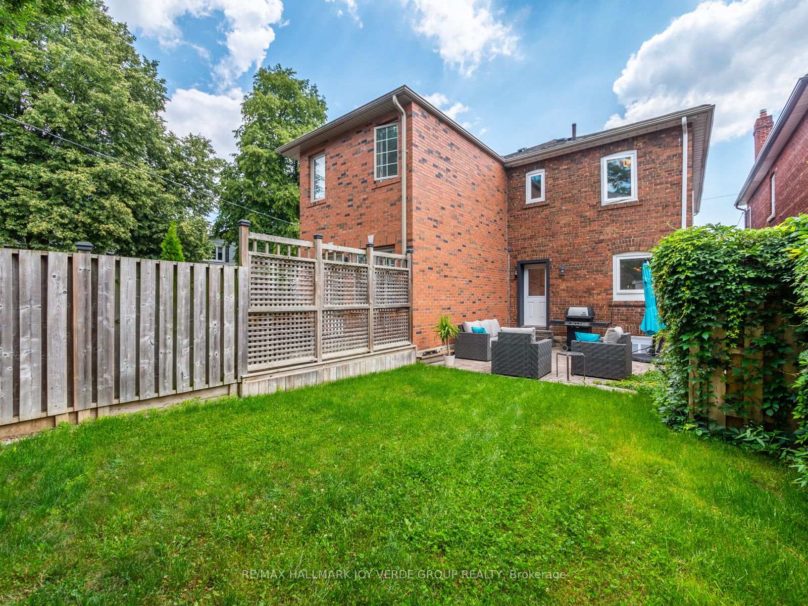 Photo 24 of 460 Davisville Avenue, Toronto, Mount Pleasant East — HOMEH