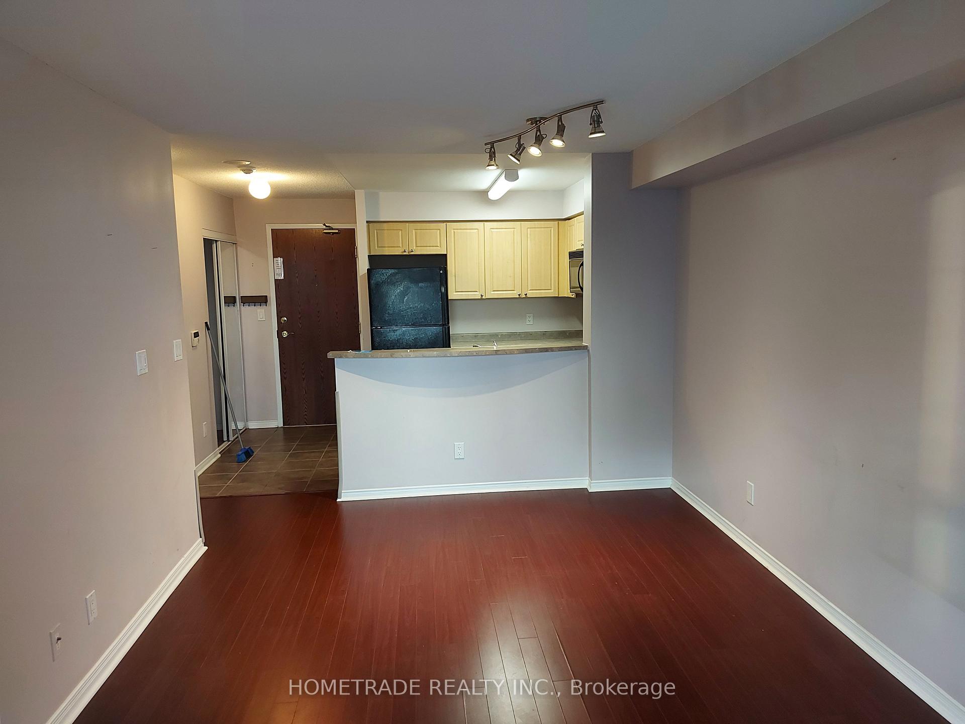 Photo 2 of Unit 510, 9 Michael Power Place, Etobicoke, Islington-City Centre West — HOMEH