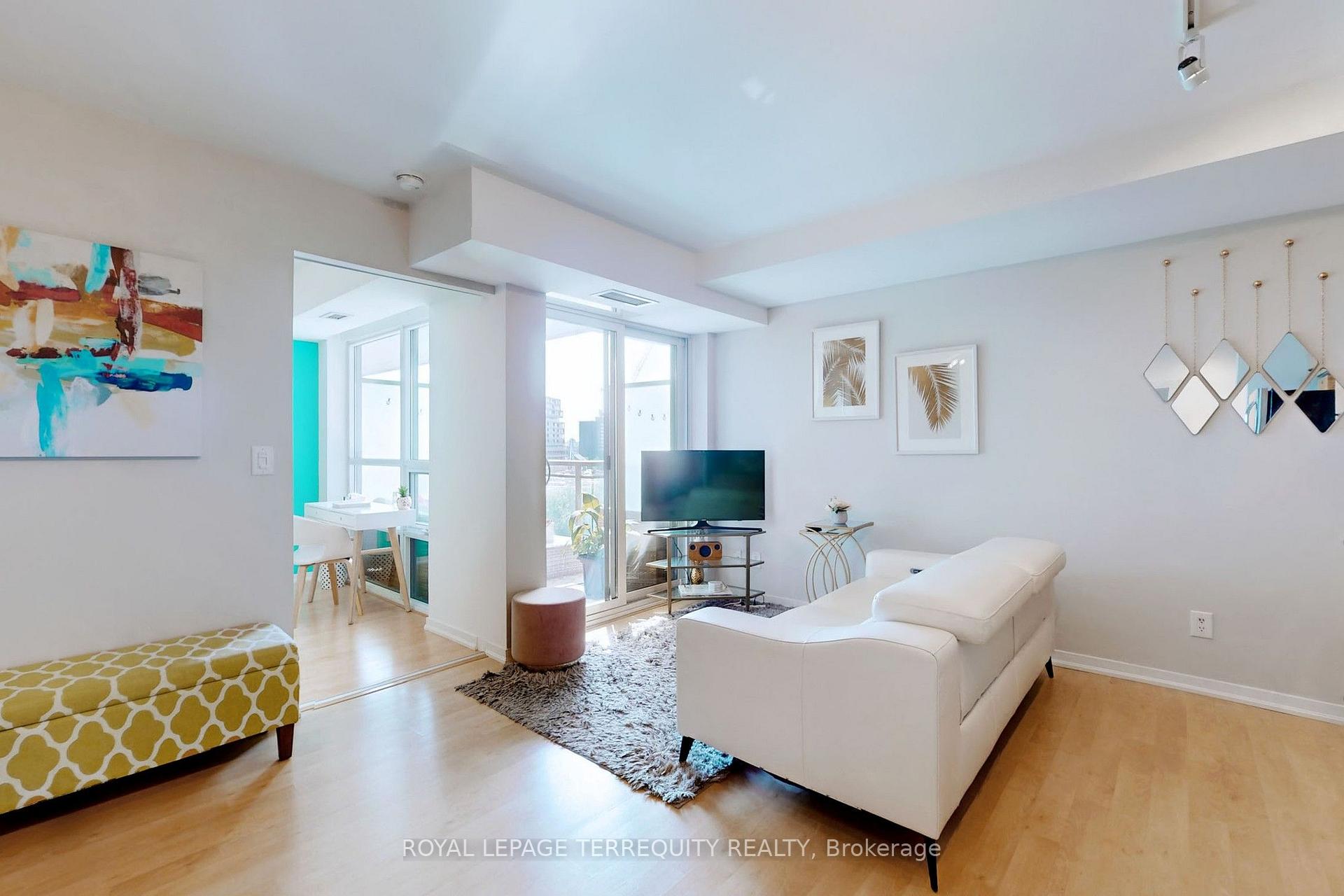 Photo 13 of Unit 710, 38 Joe Shuster Way, Toronto, South Parkdale — HOMEH