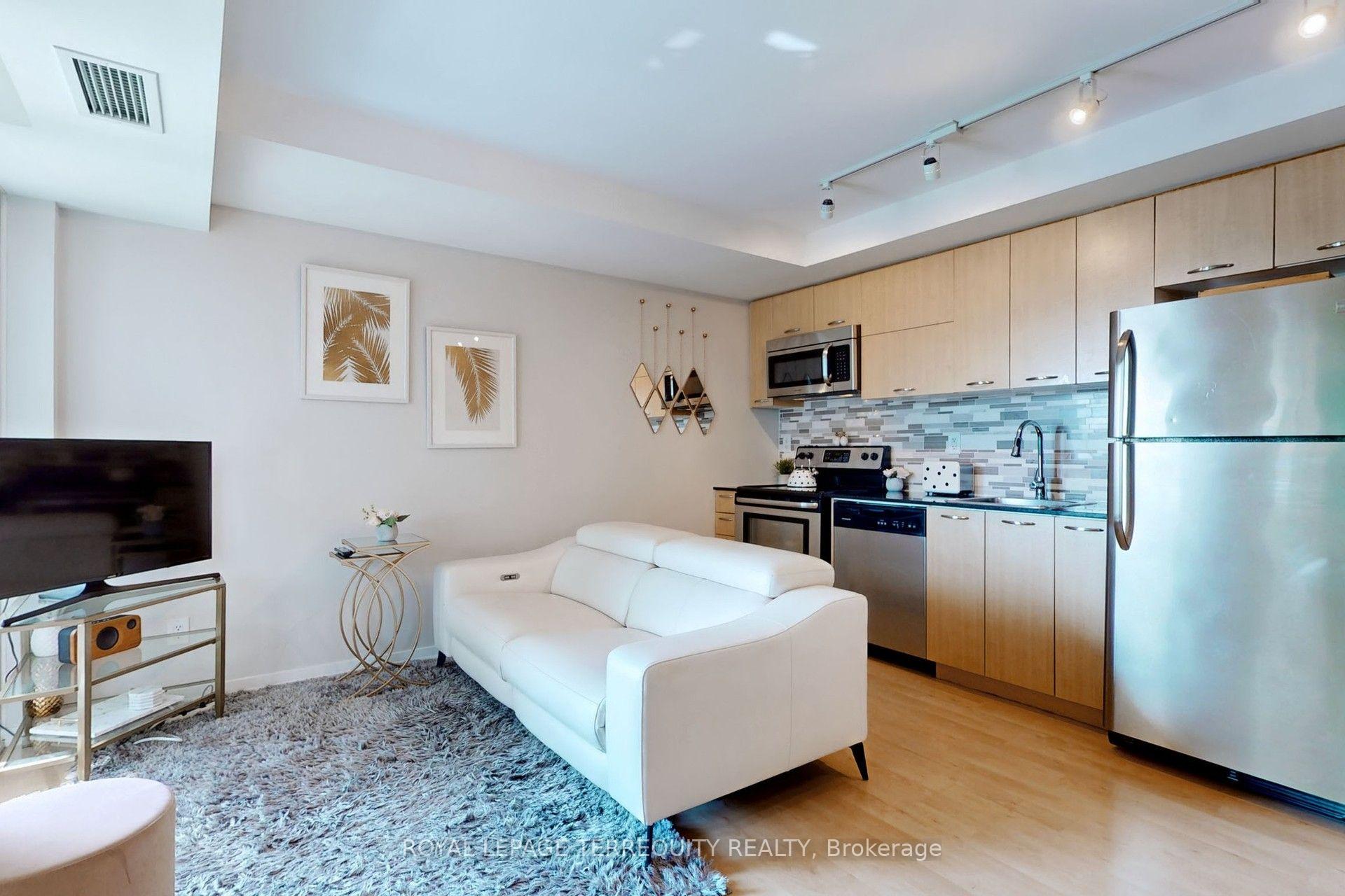 Photo 15 of Unit 710, 38 Joe Shuster Way, Toronto, South Parkdale — HOMEH
