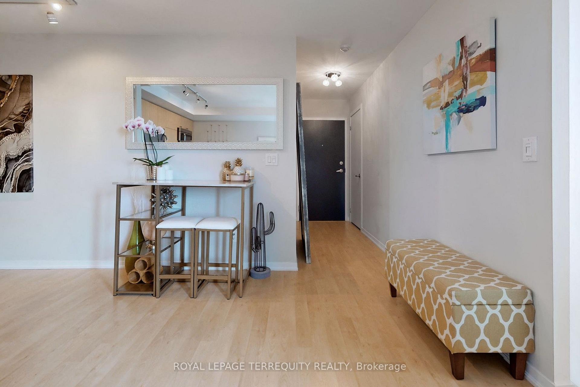 Photo 8 of Unit 710, 38 Joe Shuster Way, Toronto, South Parkdale — HOMEH