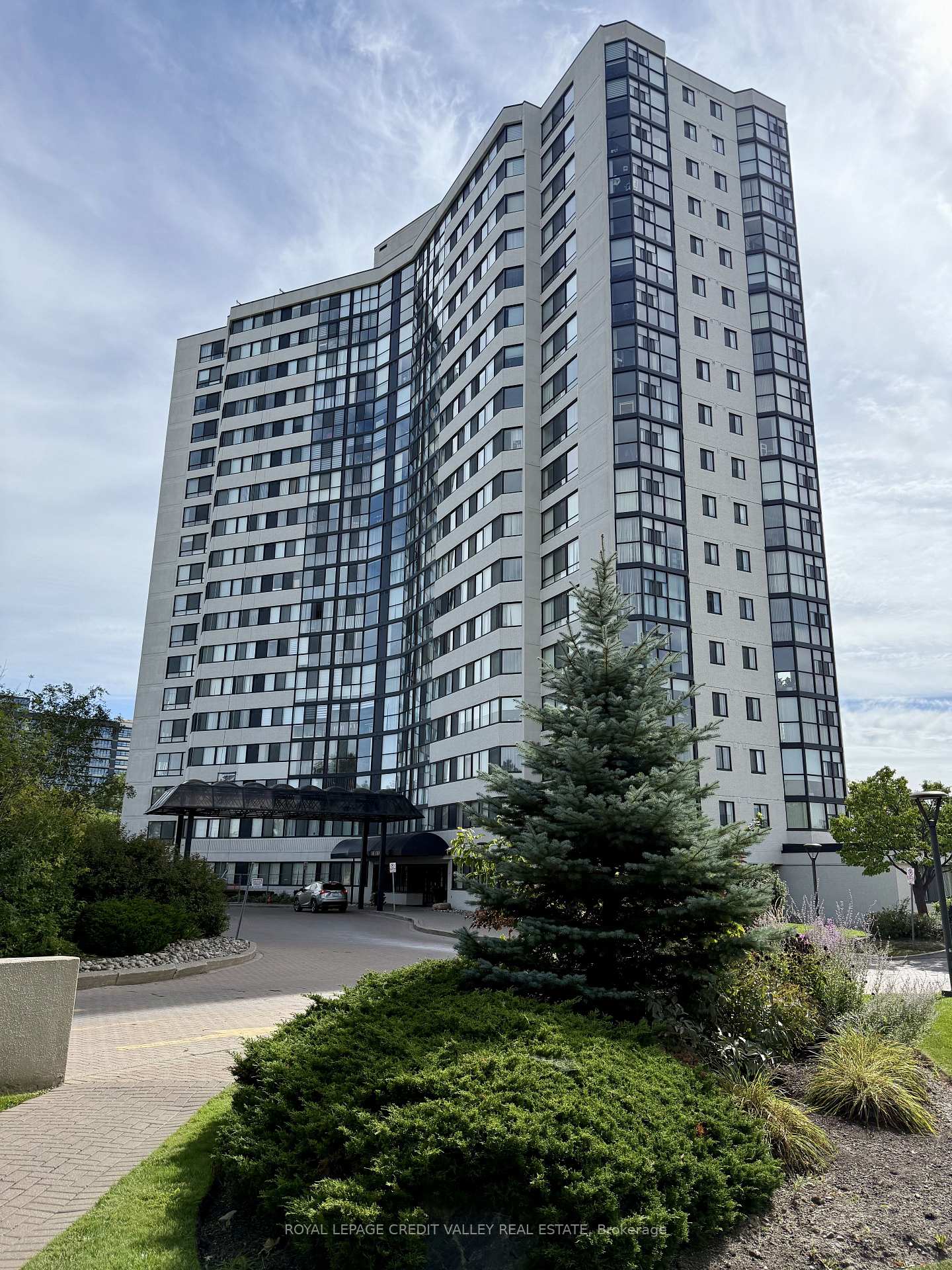 Photo 1 of Unit 406, 1360 Rathburn Road E, Mississauga, Rathwood — HOMEH