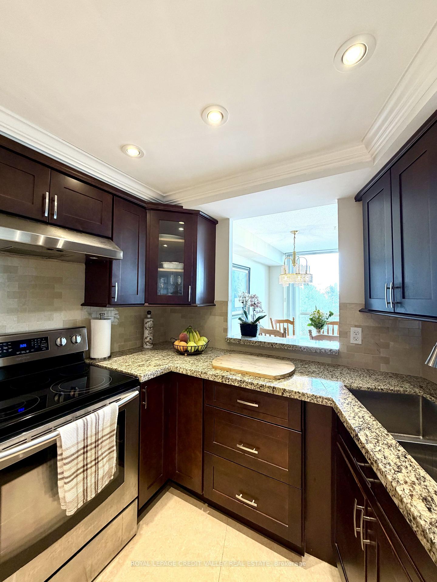 Photo 6 of Unit 406, 1360 Rathburn Road E, Mississauga, Rathwood — HOMEH
