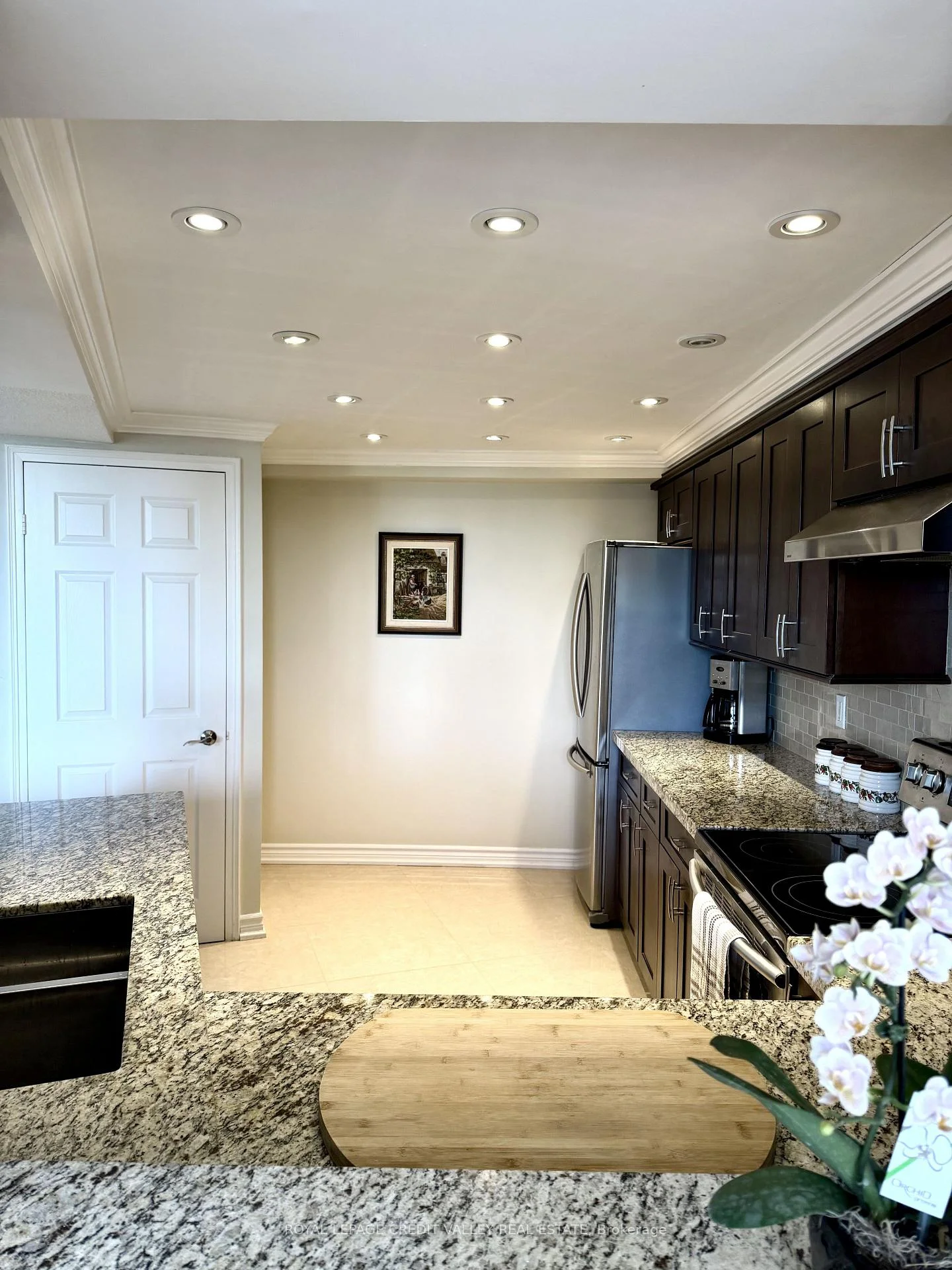 Photo 11 of Unit 406, 1360 Rathburn Road E, Mississauga, Rathwood — HOMEH