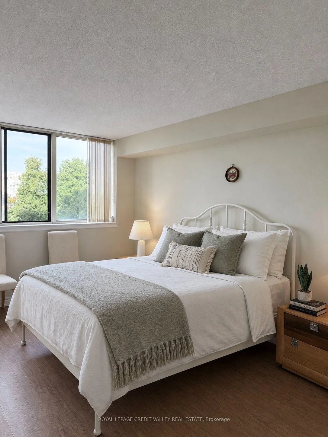 Photo 16 of Unit 406, 1360 Rathburn Road E, Mississauga, Rathwood — HOMEH