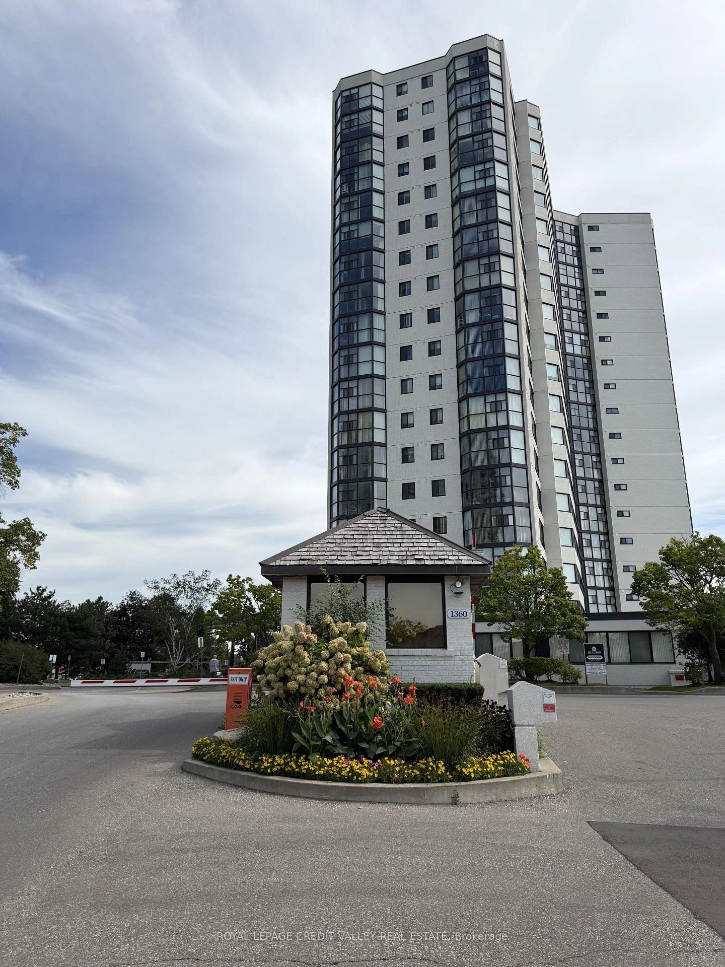 Photo 52 of Unit 406, 1360 Rathburn Road E, Mississauga, Rathwood — HOMEH