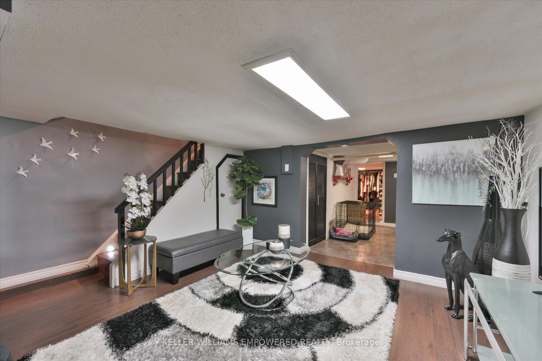 Photo 31 of 219 Earlscourt Avenue, Toronto, Corso Italia-Davenport — HOMEH