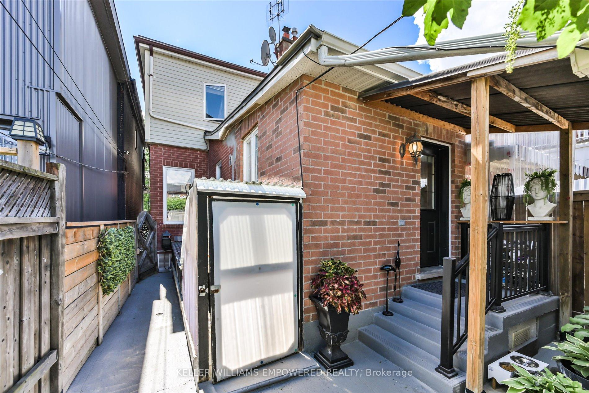 Photo 37 of 219 Earlscourt Avenue, Toronto, Corso Italia-Davenport — HOMEH