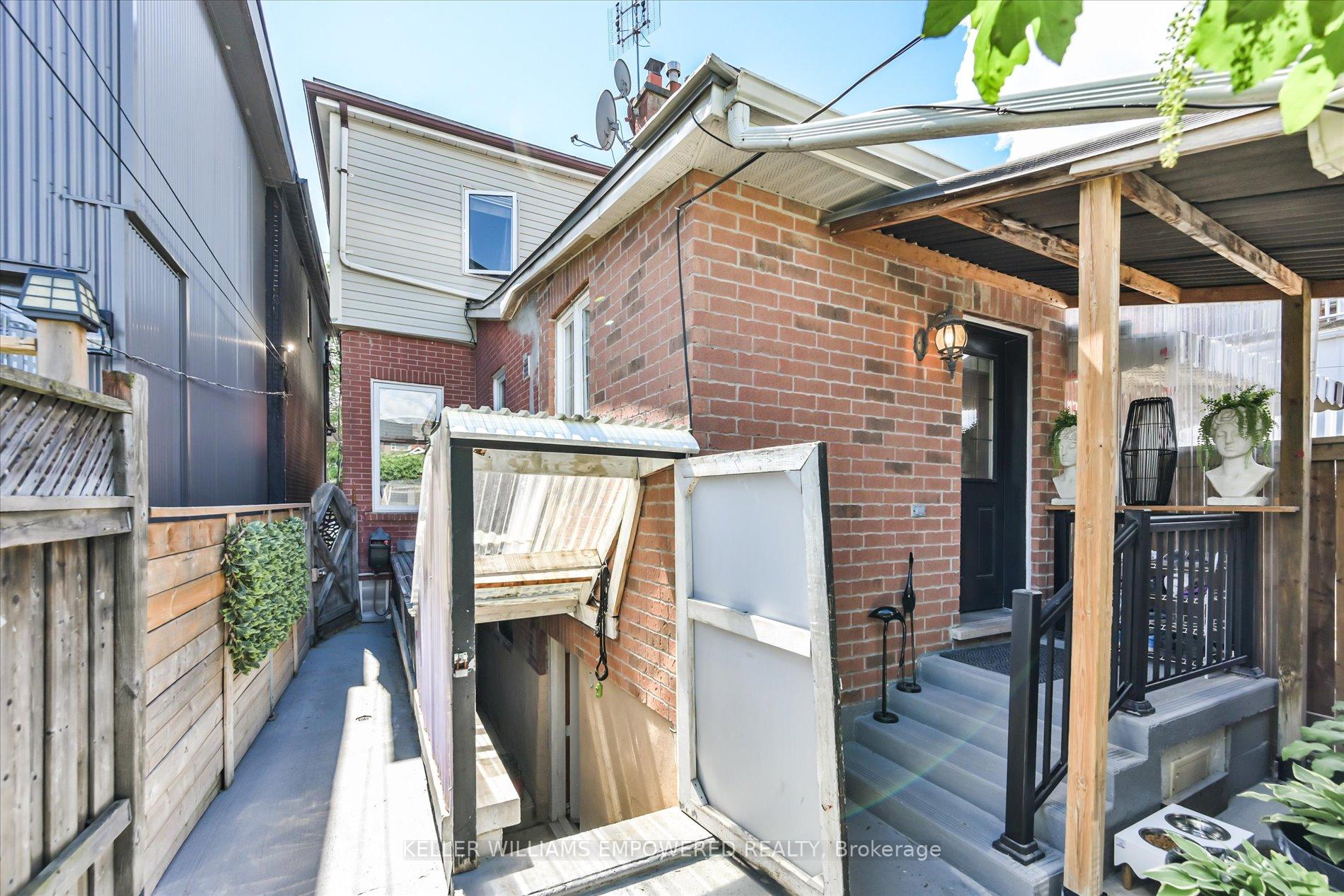 Photo 38 of 219 Earlscourt Avenue, Toronto, Corso Italia-Davenport — HOMEH