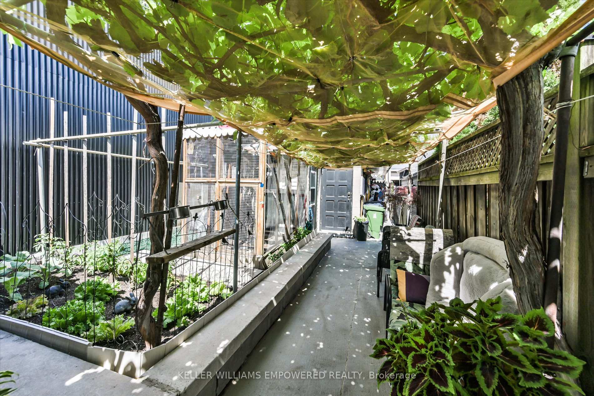 Photo 41 of 219 Earlscourt Avenue, Toronto, Corso Italia-Davenport — HOMEH