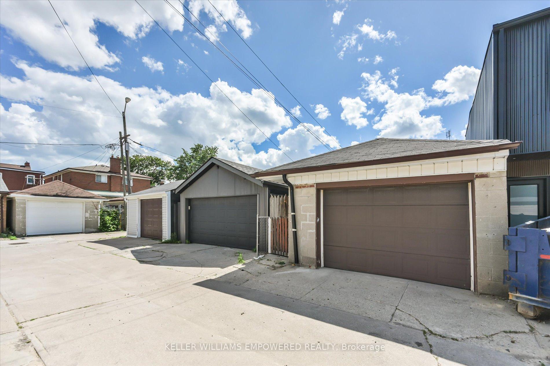 Photo 43 of 219 Earlscourt Avenue, Toronto, Corso Italia-Davenport — HOMEH