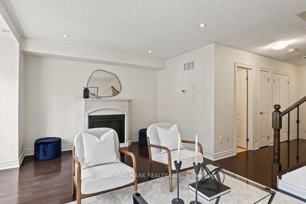 Photo 39 of 3 Flook Lane, North York, Willowdale West — HOMEH
