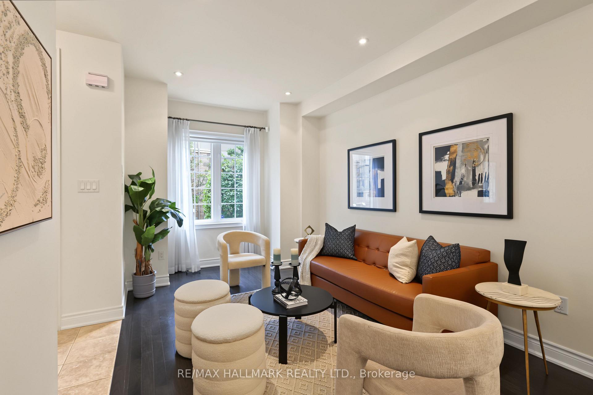Photo 14 of 3 Flook Lane, North York, Willowdale West — HOMEH