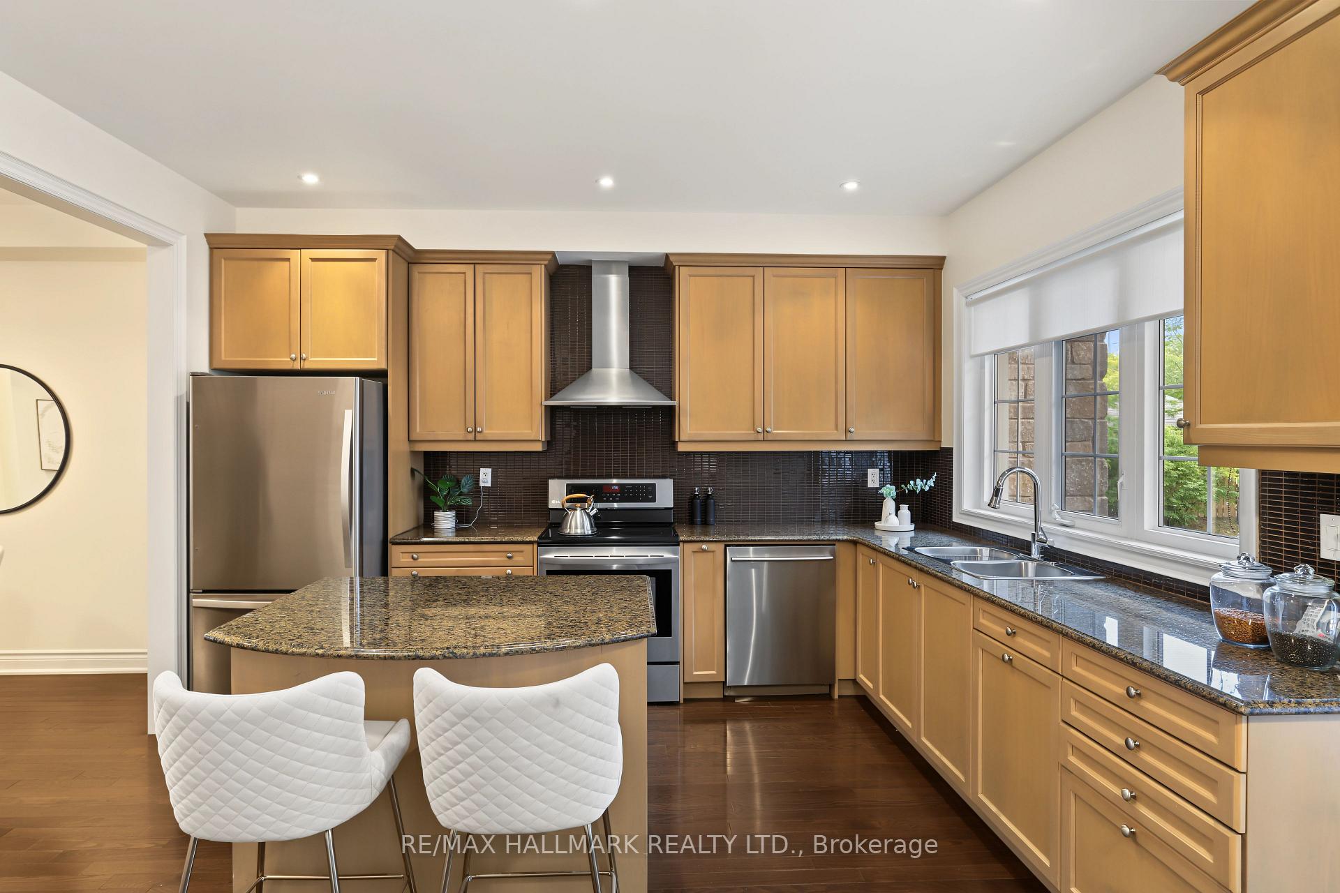 Photo 26 of 3 Flook Lane, North York, Willowdale West — HOMEH