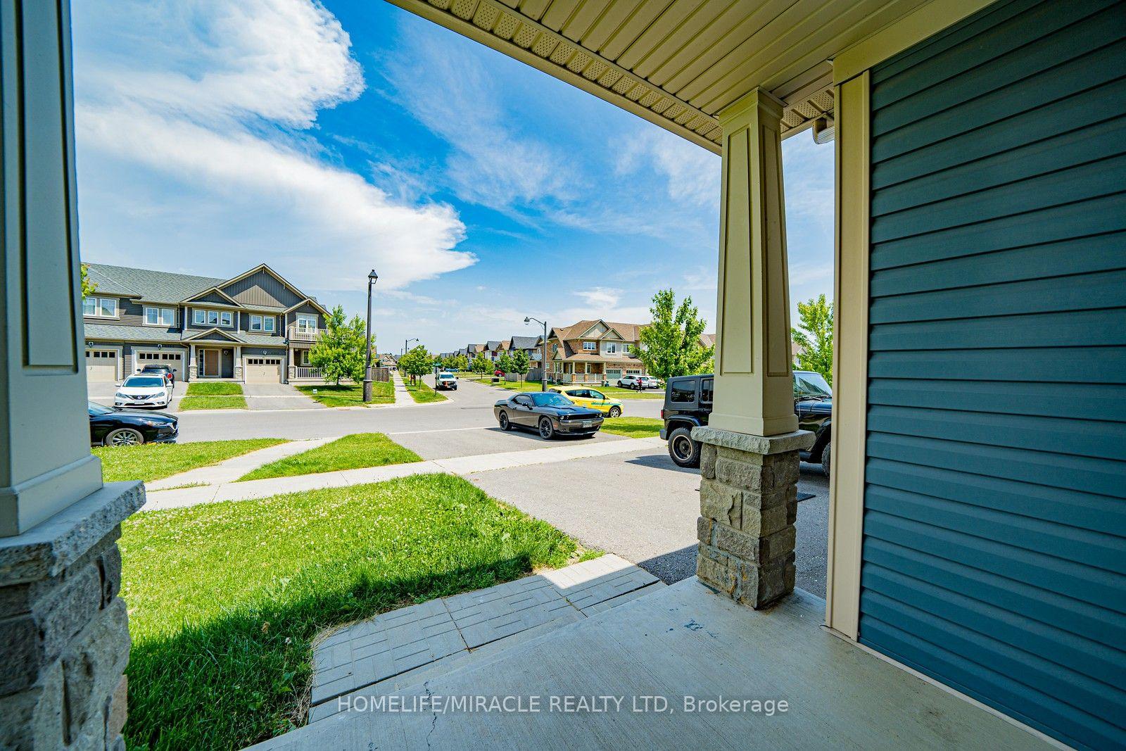 Photo 2 of 2352 Steeplechase Street, Oshawa, Windfields — HOMEH