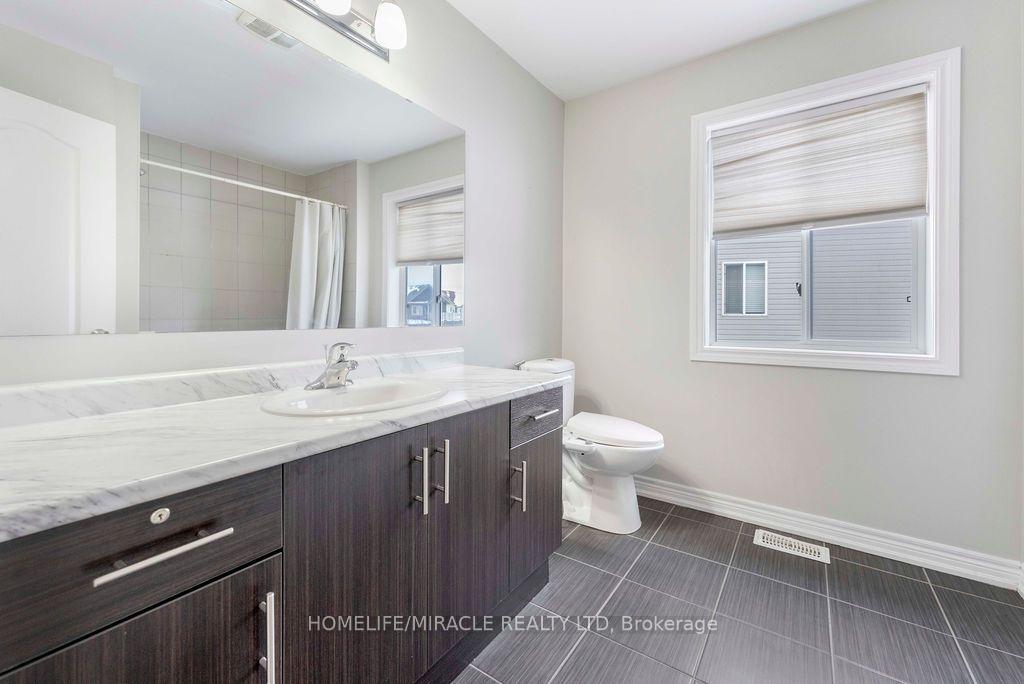 Photo 18 of 2352 Steeplechase Street, Oshawa, Windfields — HOMEH