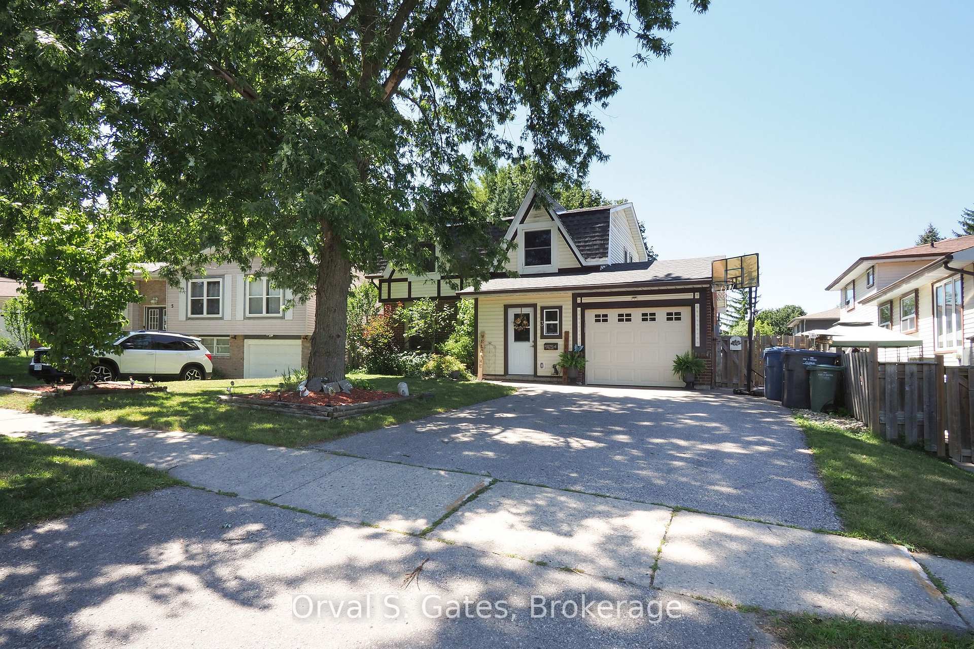 Photo of 3 Queensdale Crescent