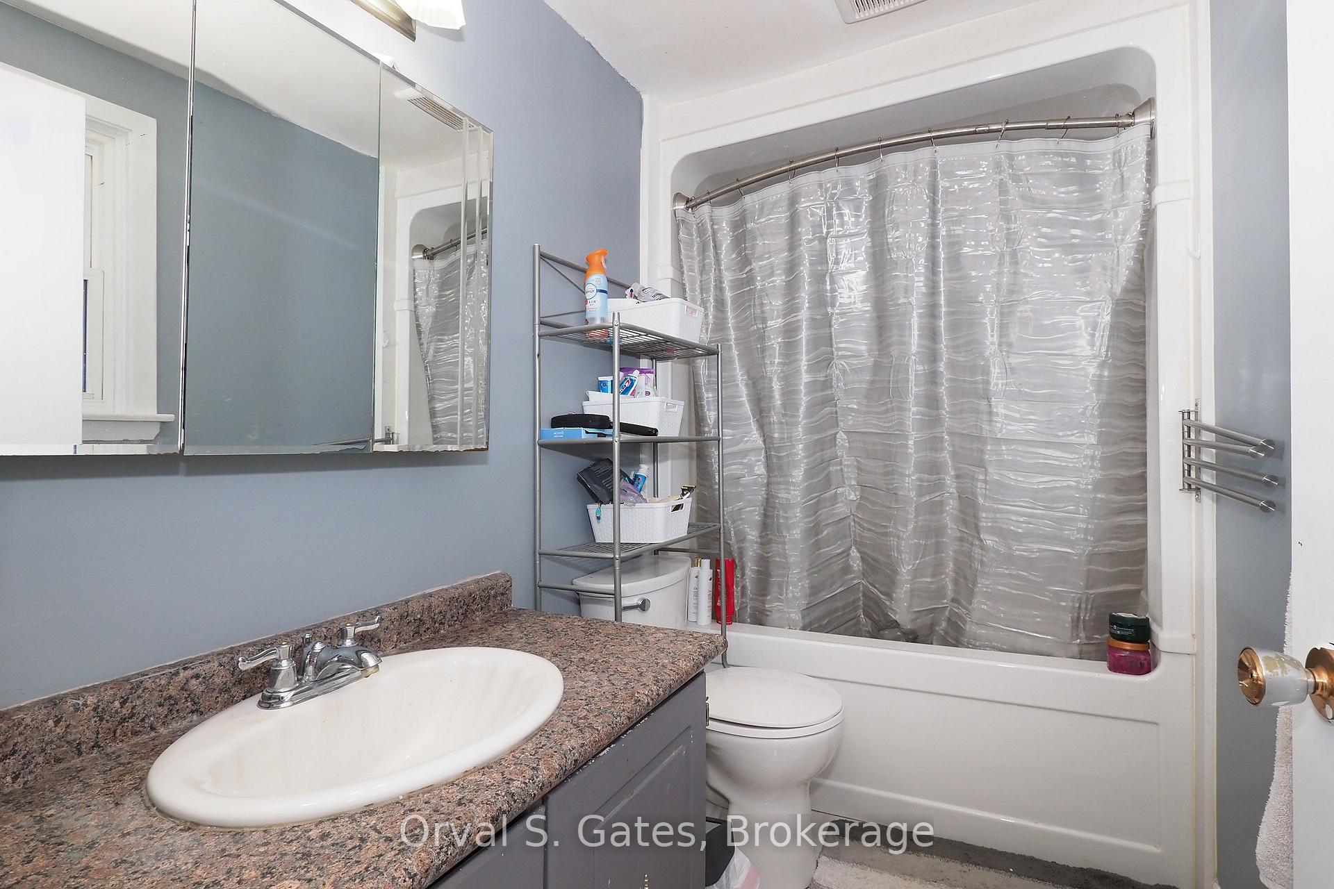 Photo 9 of 3 Queensdale Crescent, Guelph, Willow West/Sugarbush/West Acres — HOMEH