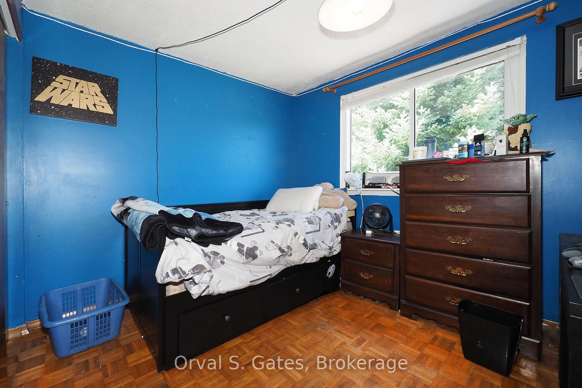 Photo 12 of 3 Queensdale Crescent, Guelph, Willow West/Sugarbush/West Acres — HOMEH