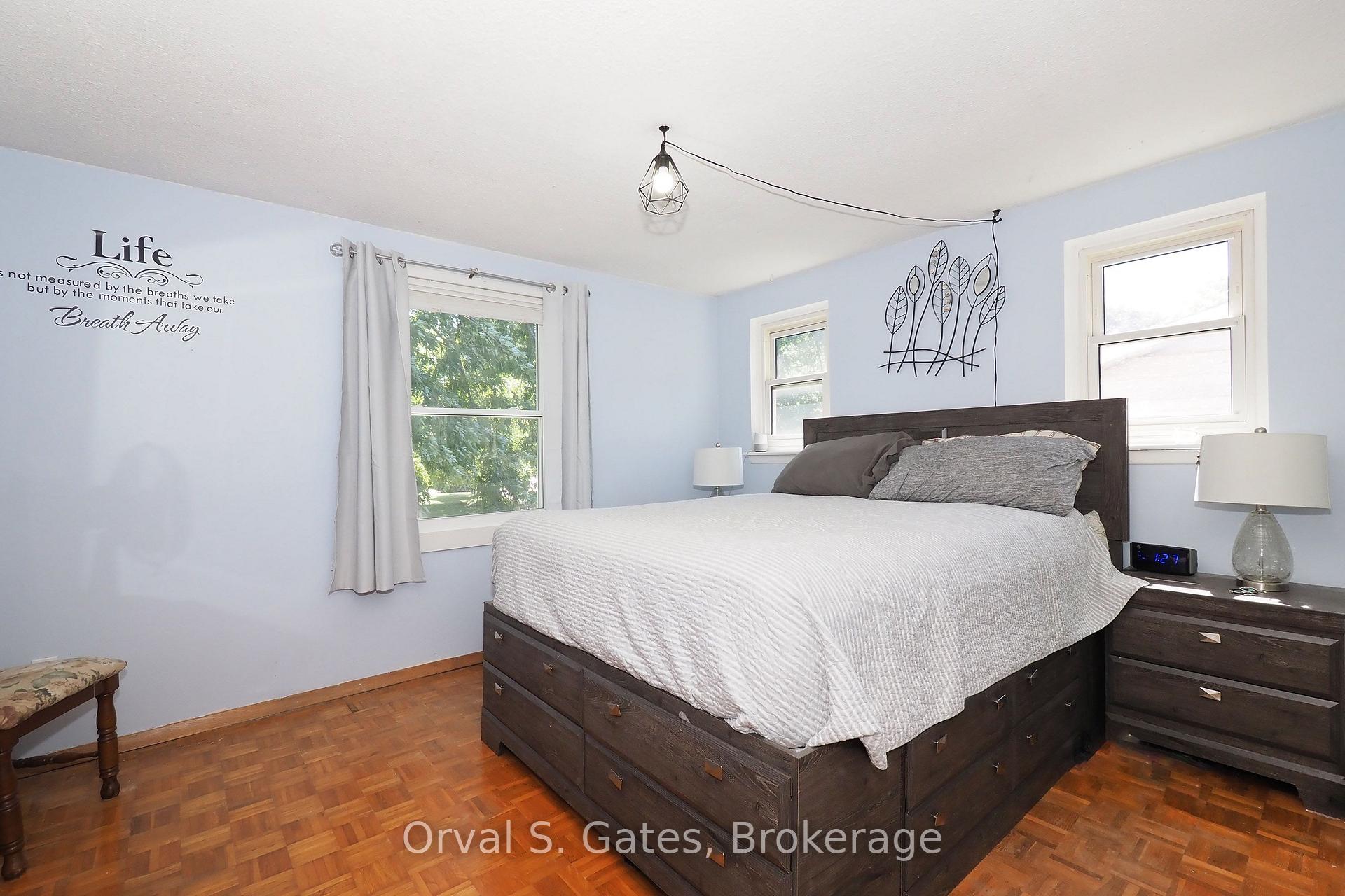 Photo 13 of 3 Queensdale Crescent, Guelph, Willow West/Sugarbush/West Acres — HOMEH