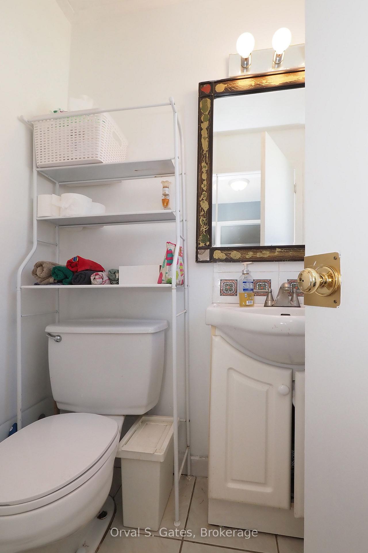 Photo 14 of 3 Queensdale Crescent, Guelph, Willow West/Sugarbush/West Acres — HOMEH