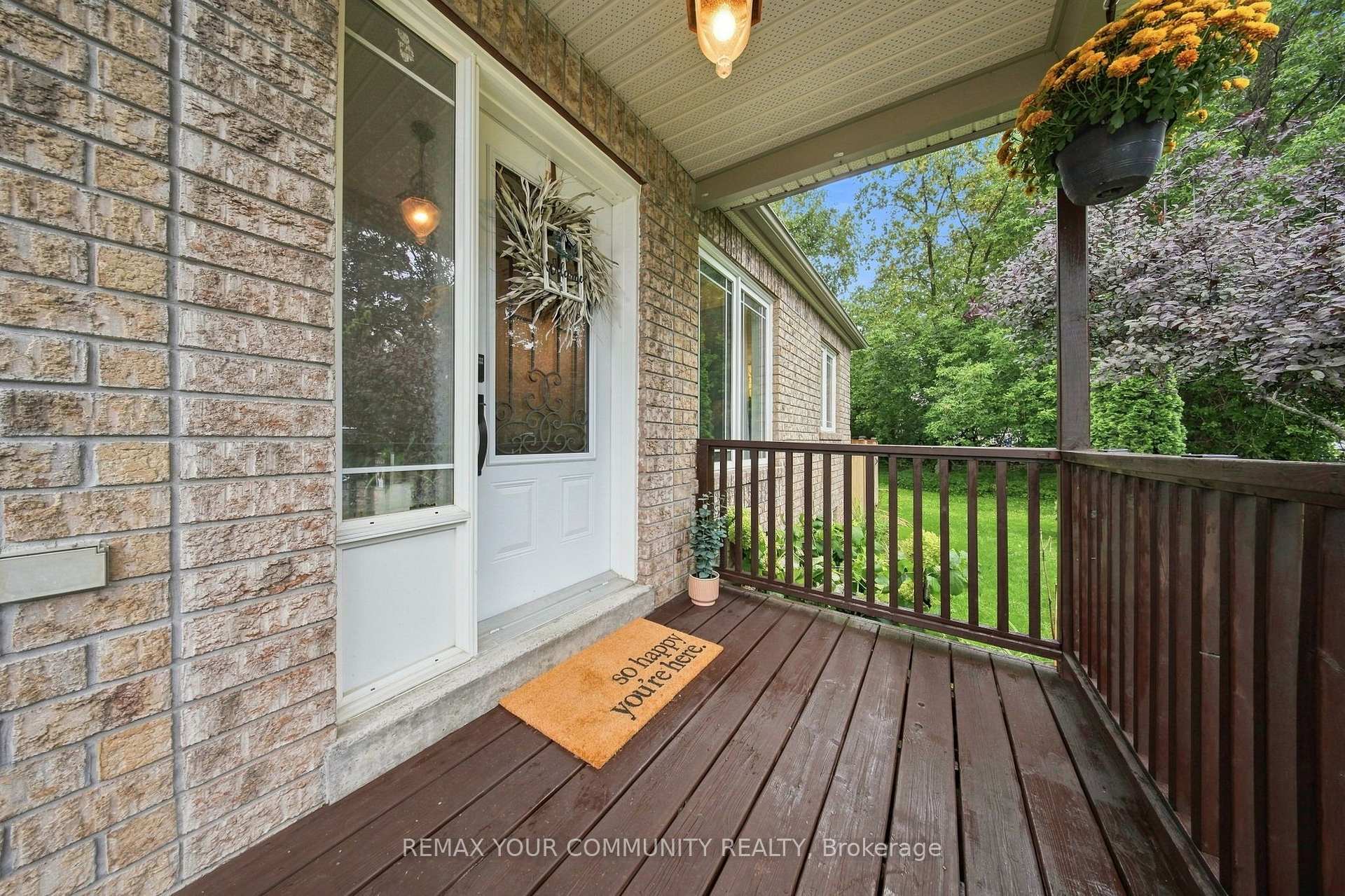Photo 5 of 19 De Geer Street, Georgina, Sutton & Jackson's Point — HOMEH