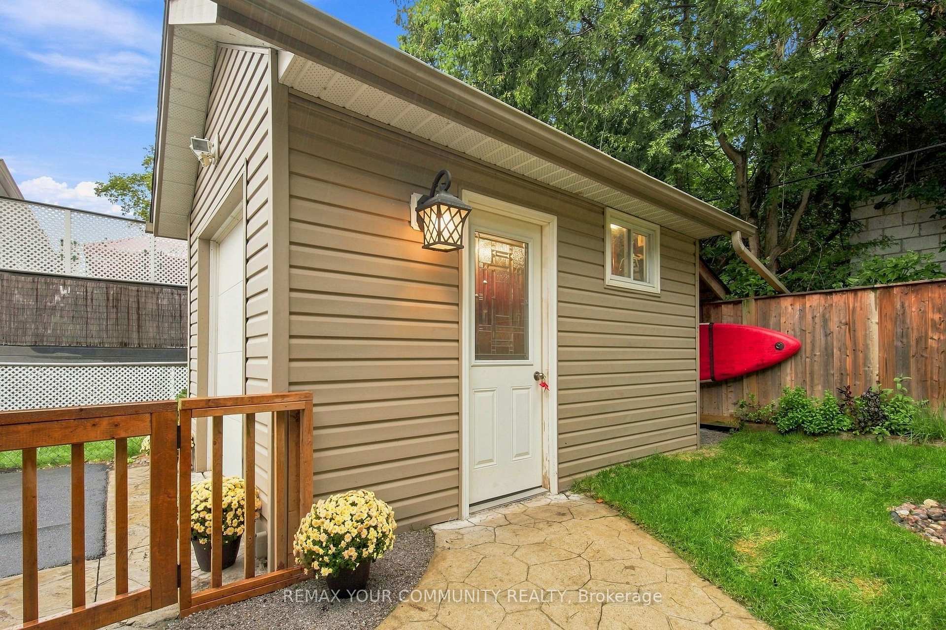 Photo 38 of 19 De Geer Street, Georgina, Sutton & Jackson's Point — HOMEH